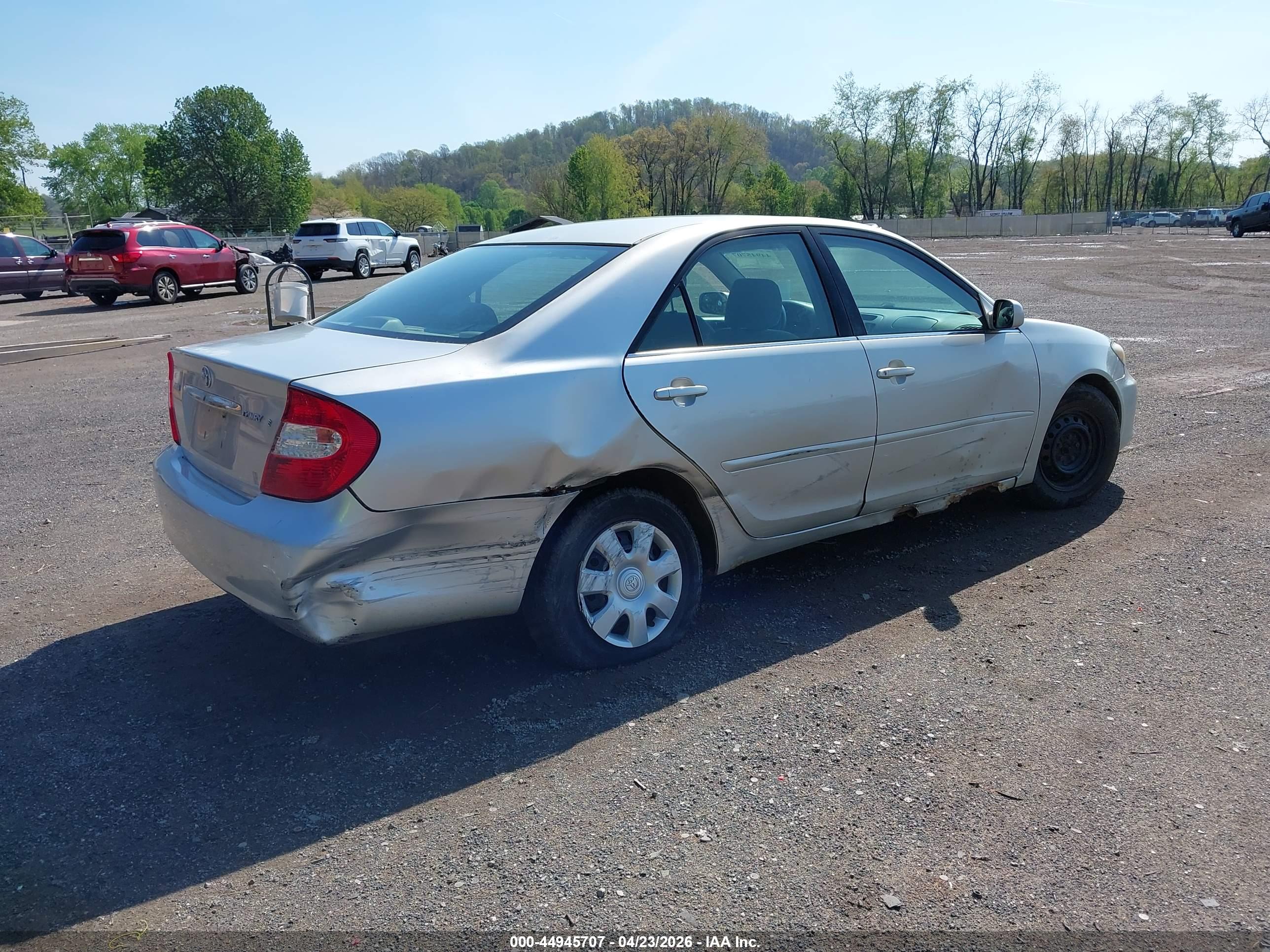 TOYOTA CAMRY image 4