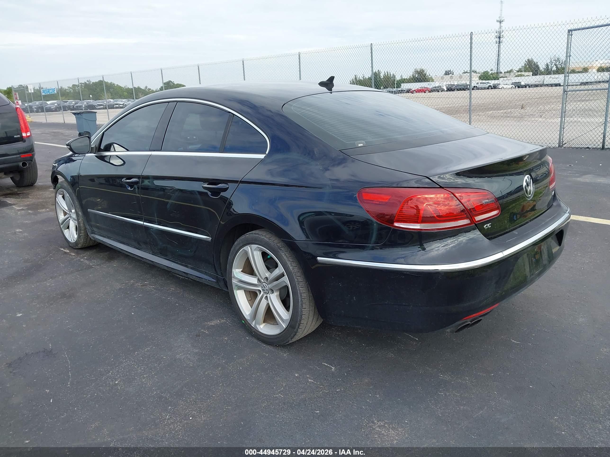 VOLKSWAGEN CC image 3