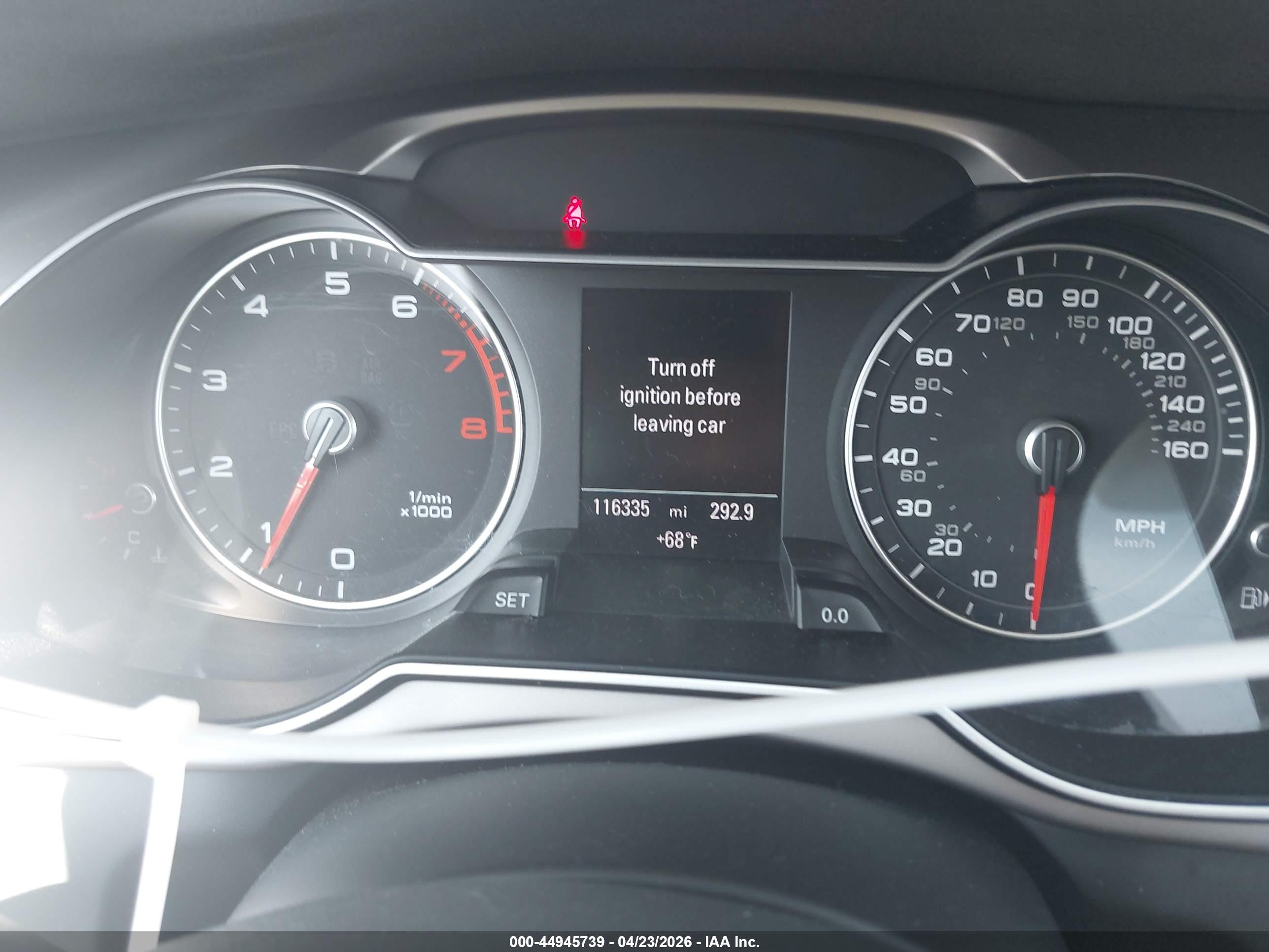 AUDI A4 image 7