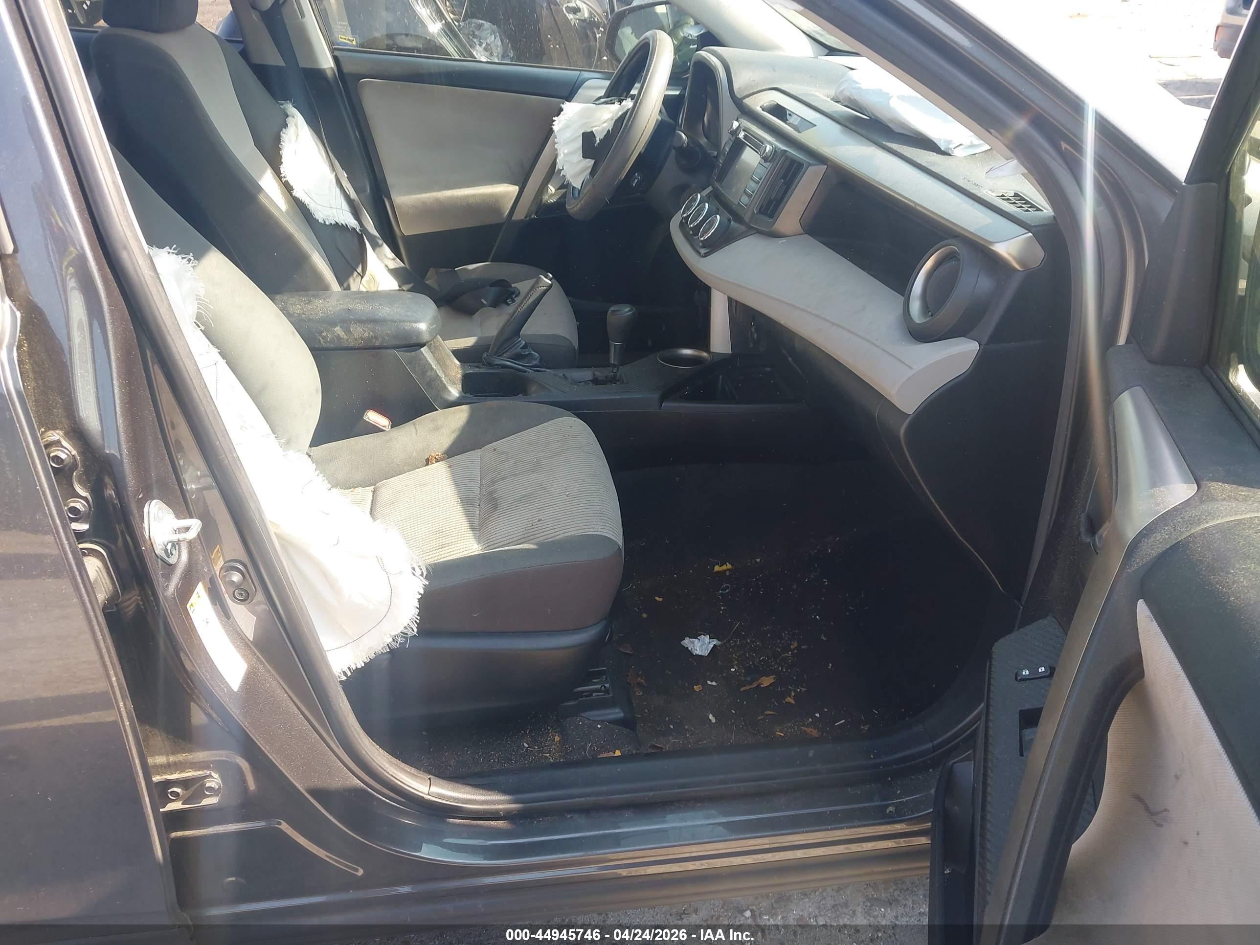TOYOTA RAV4 image 5