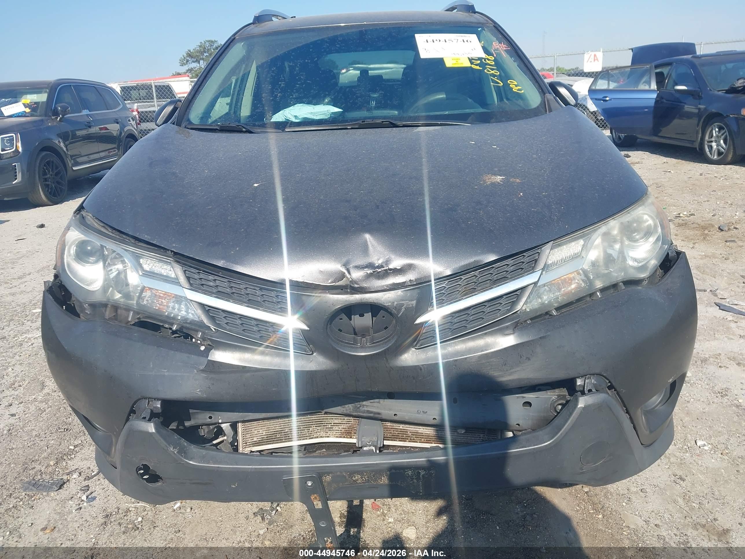 TOYOTA RAV4 image 6