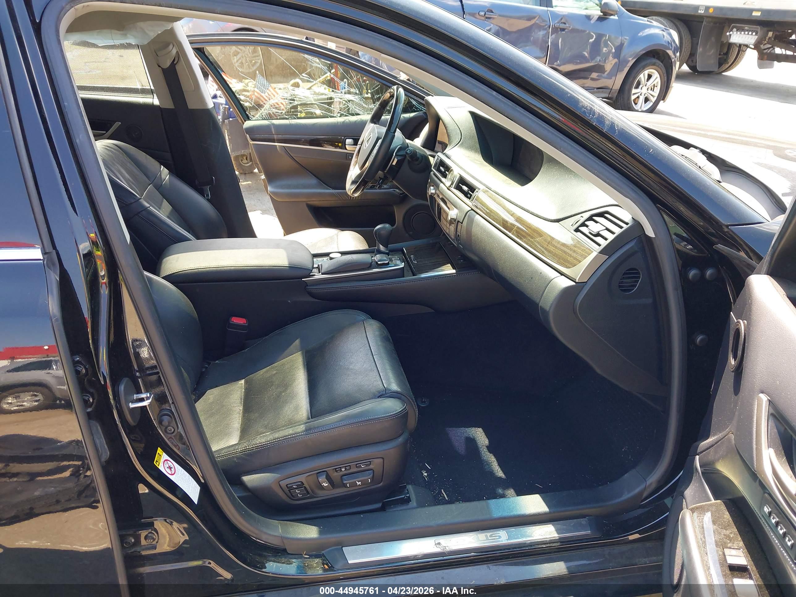 LEXUS GS image 5