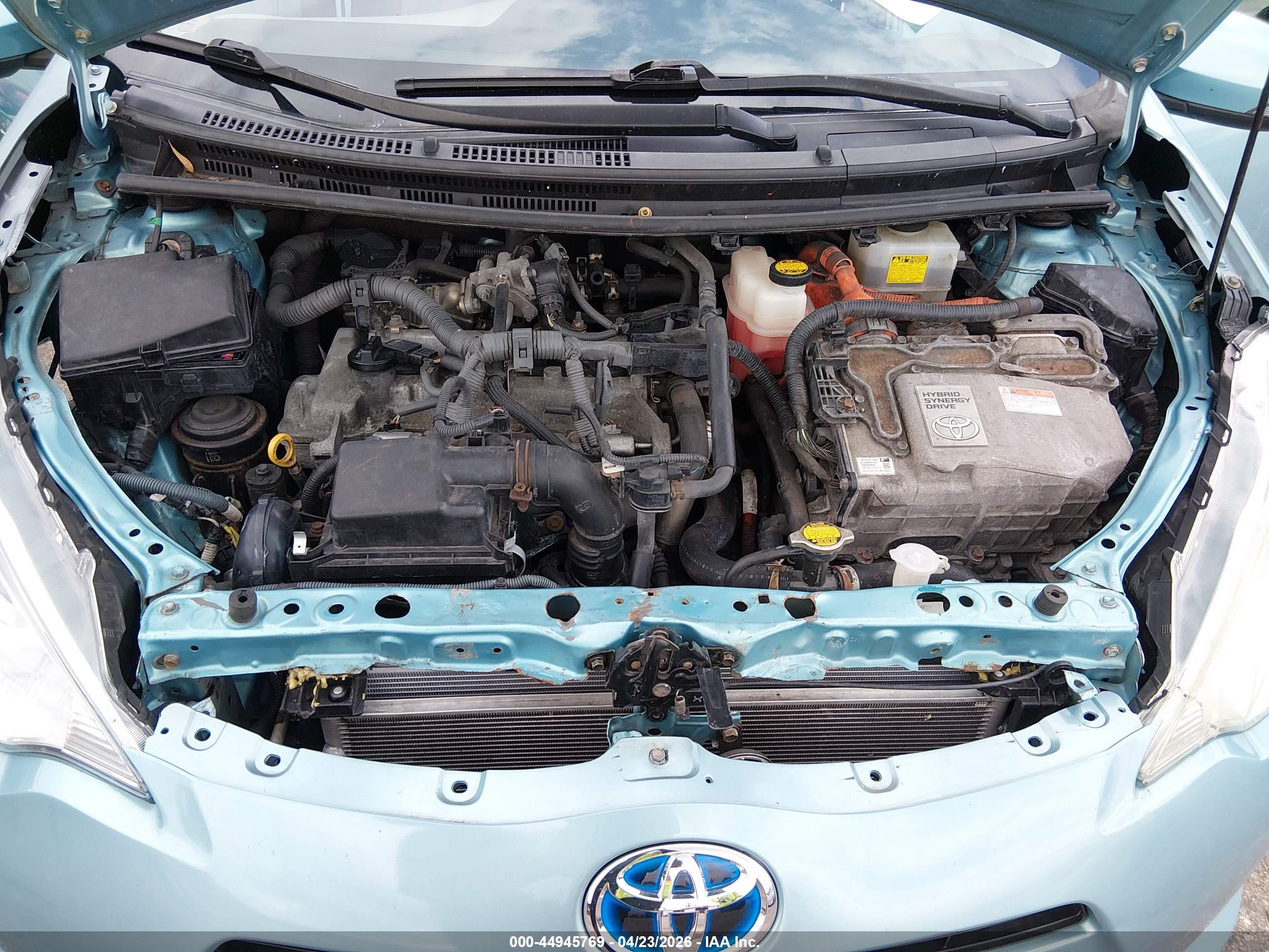 TOYOTA PRIUS image 10