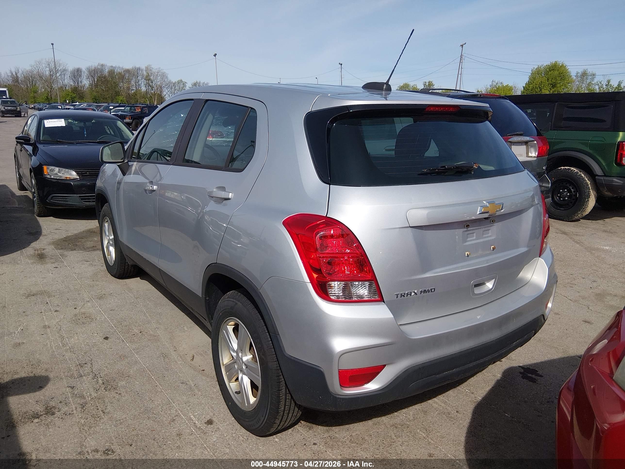 CHEVROLET TRAX image 3