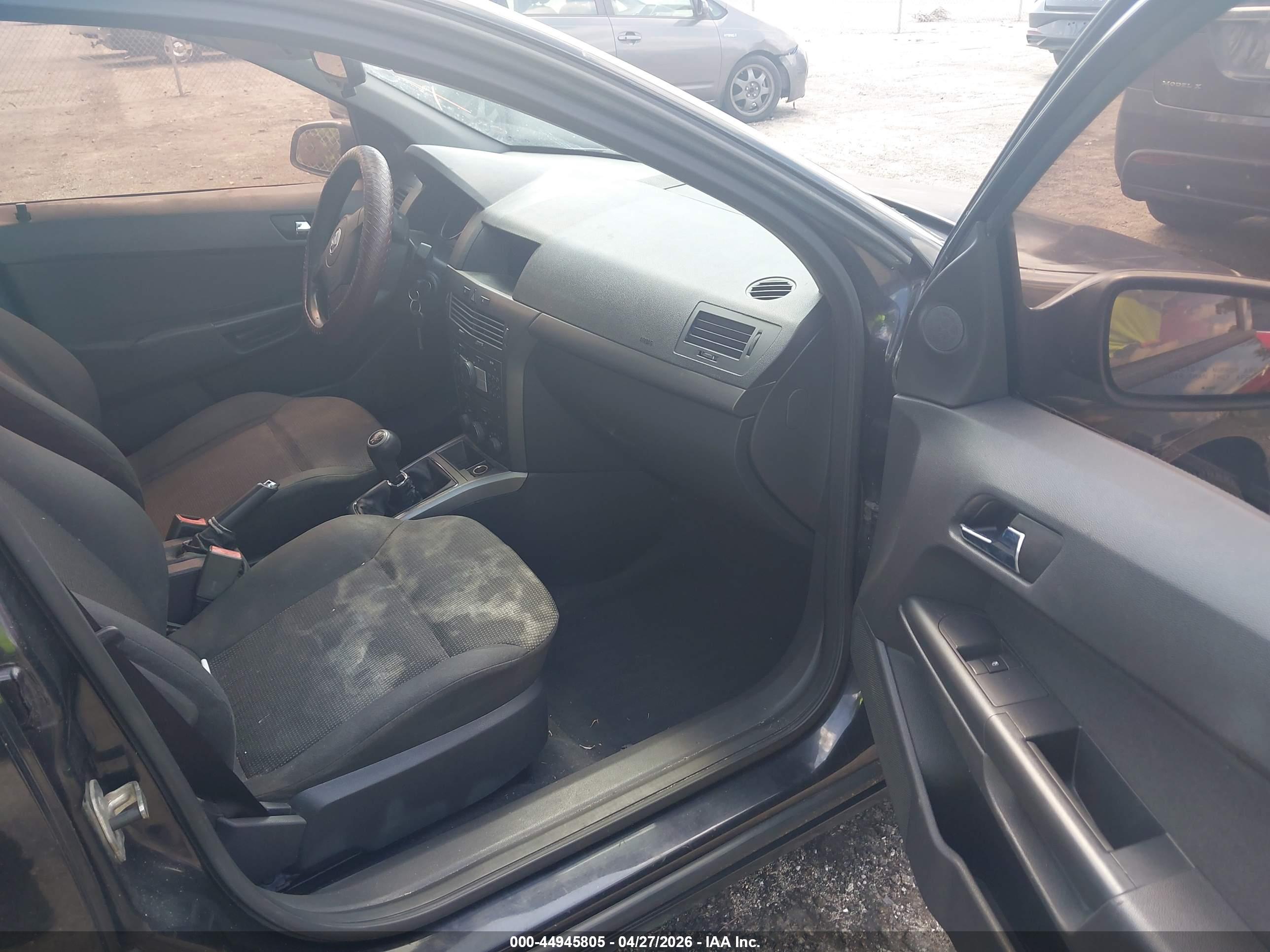 SATURN ASTRA image 5