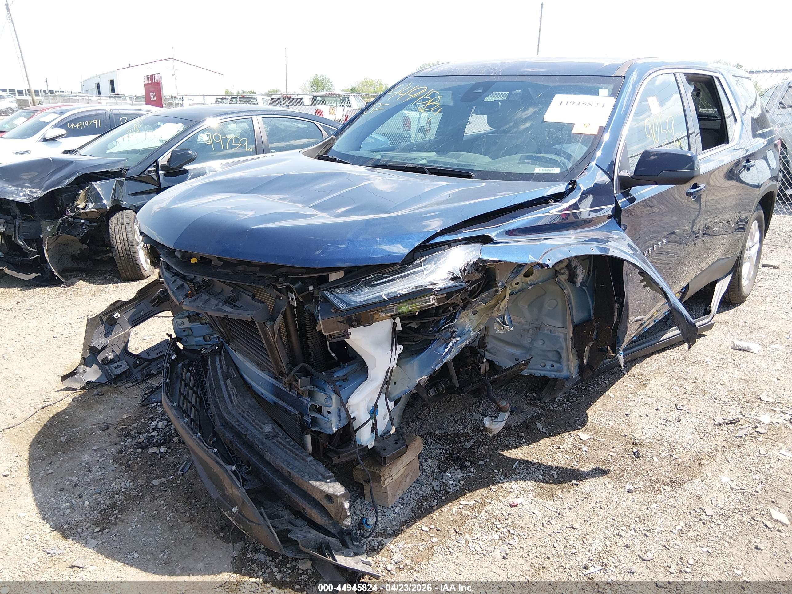CHEVROLET TRAVERSE image 6