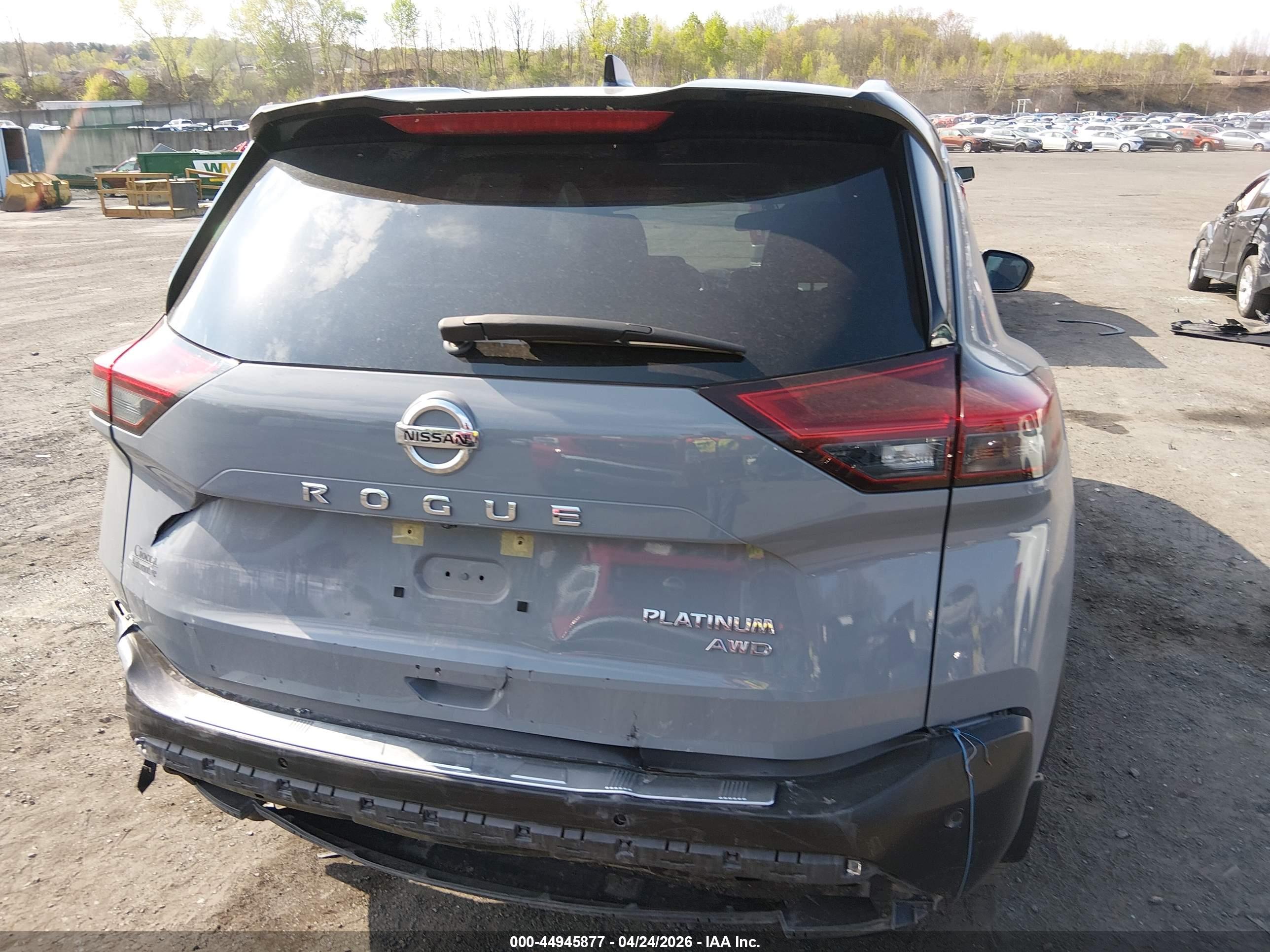 NISSAN ROGUE image 6