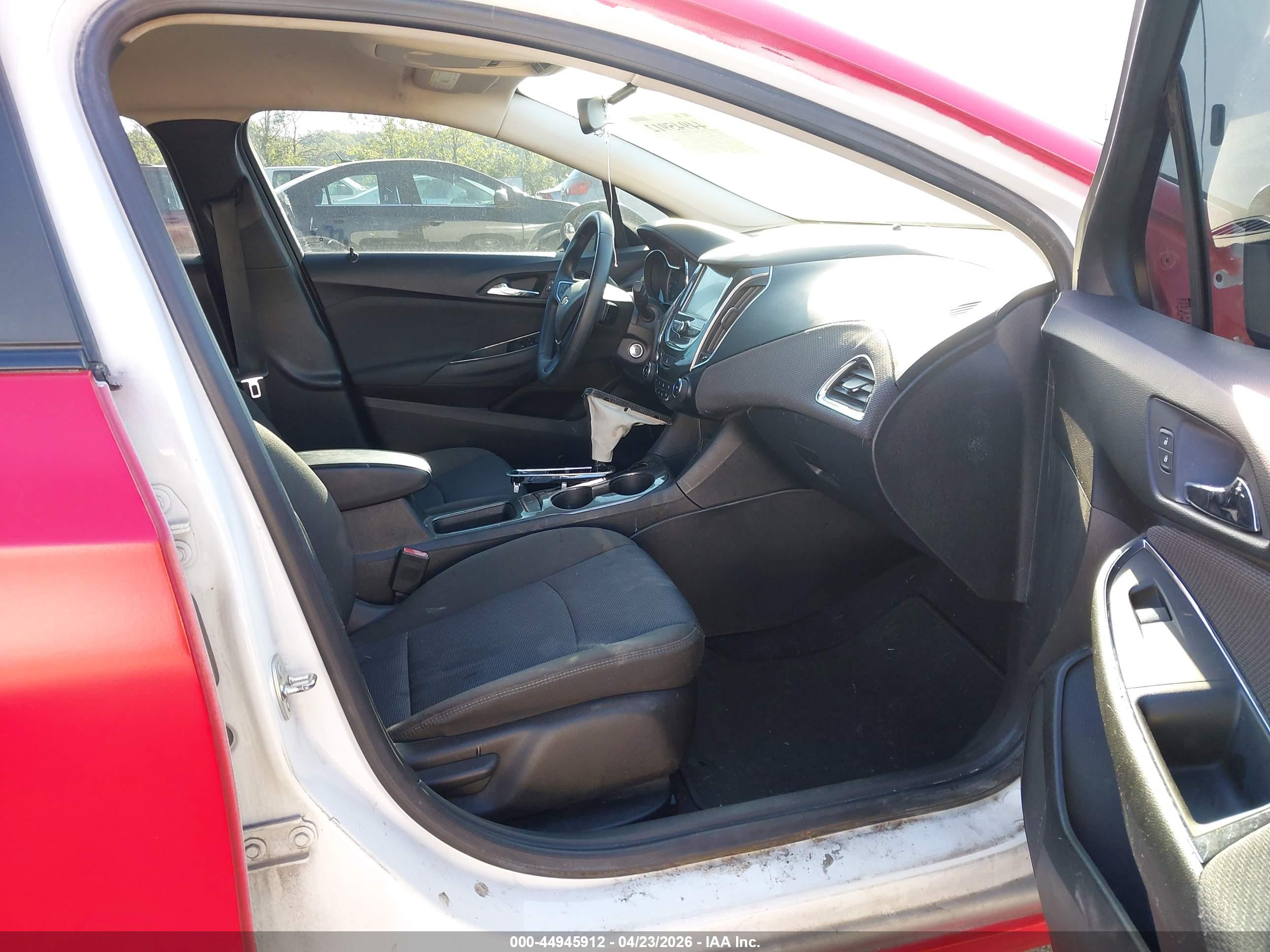 CHEVROLET CRUZE image 5