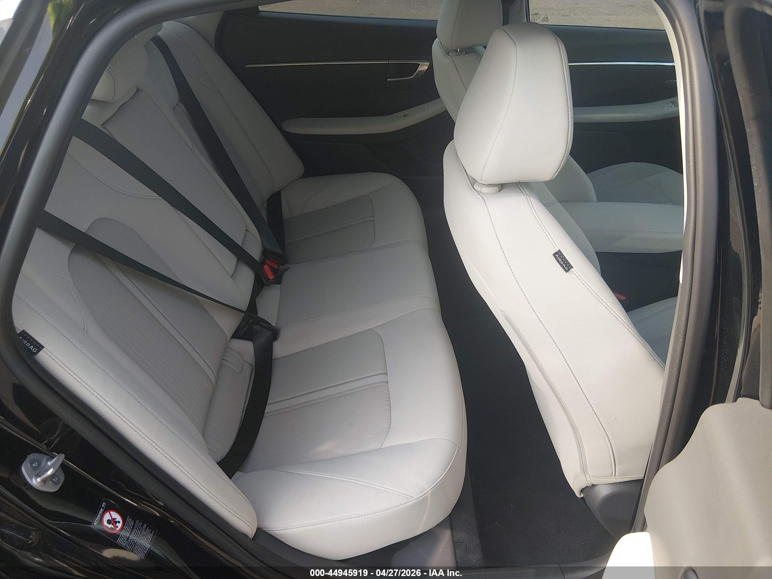 HYUNDAI SONATA image 8