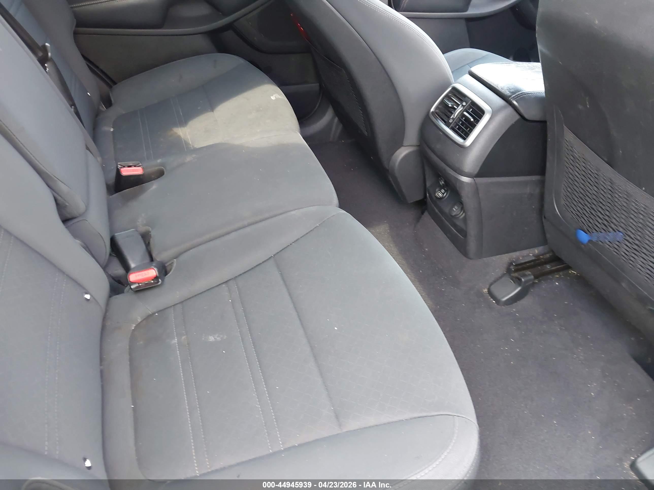 KIA SORENTO image 8