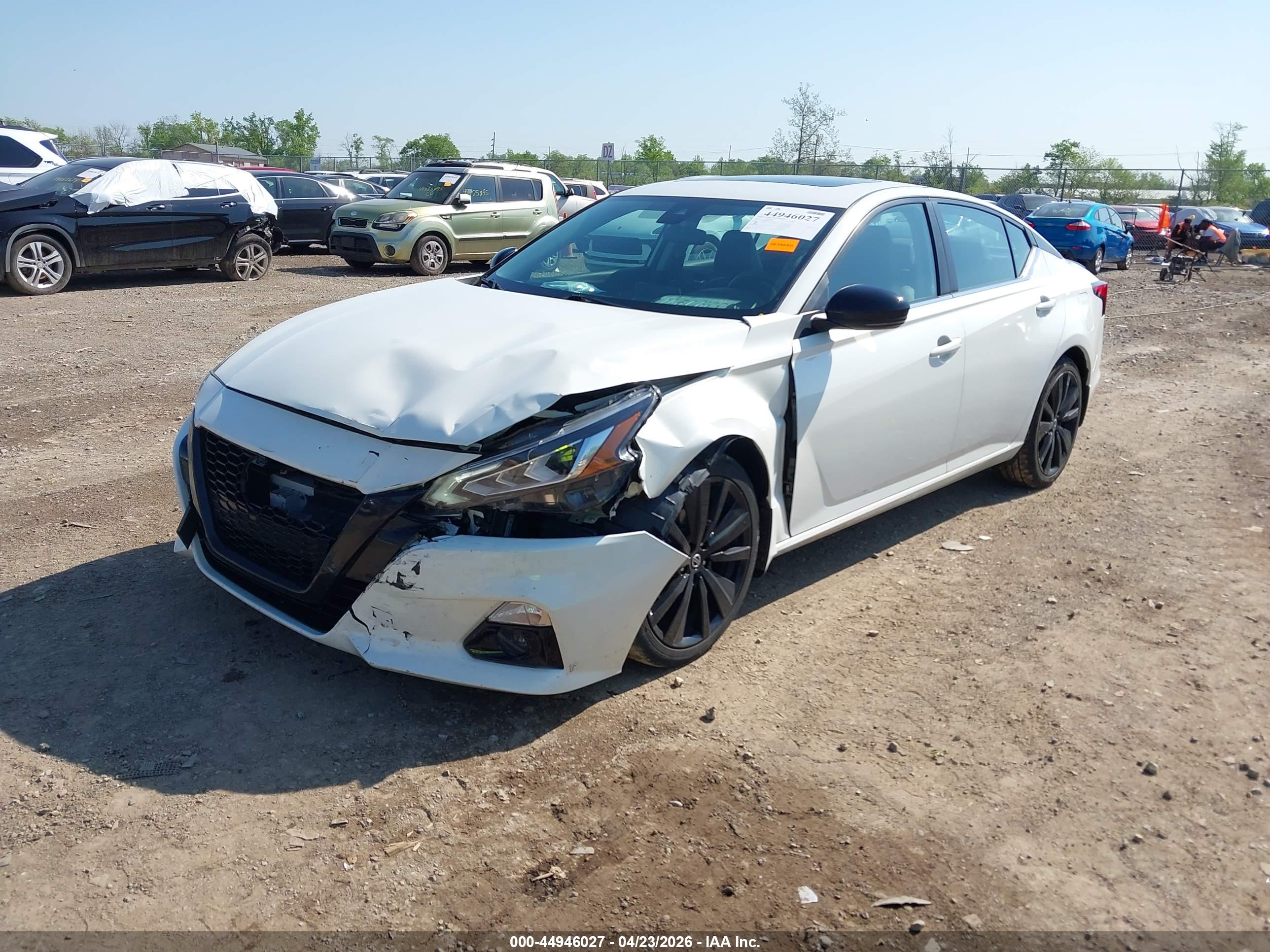 NISSAN ALTIMA image 2