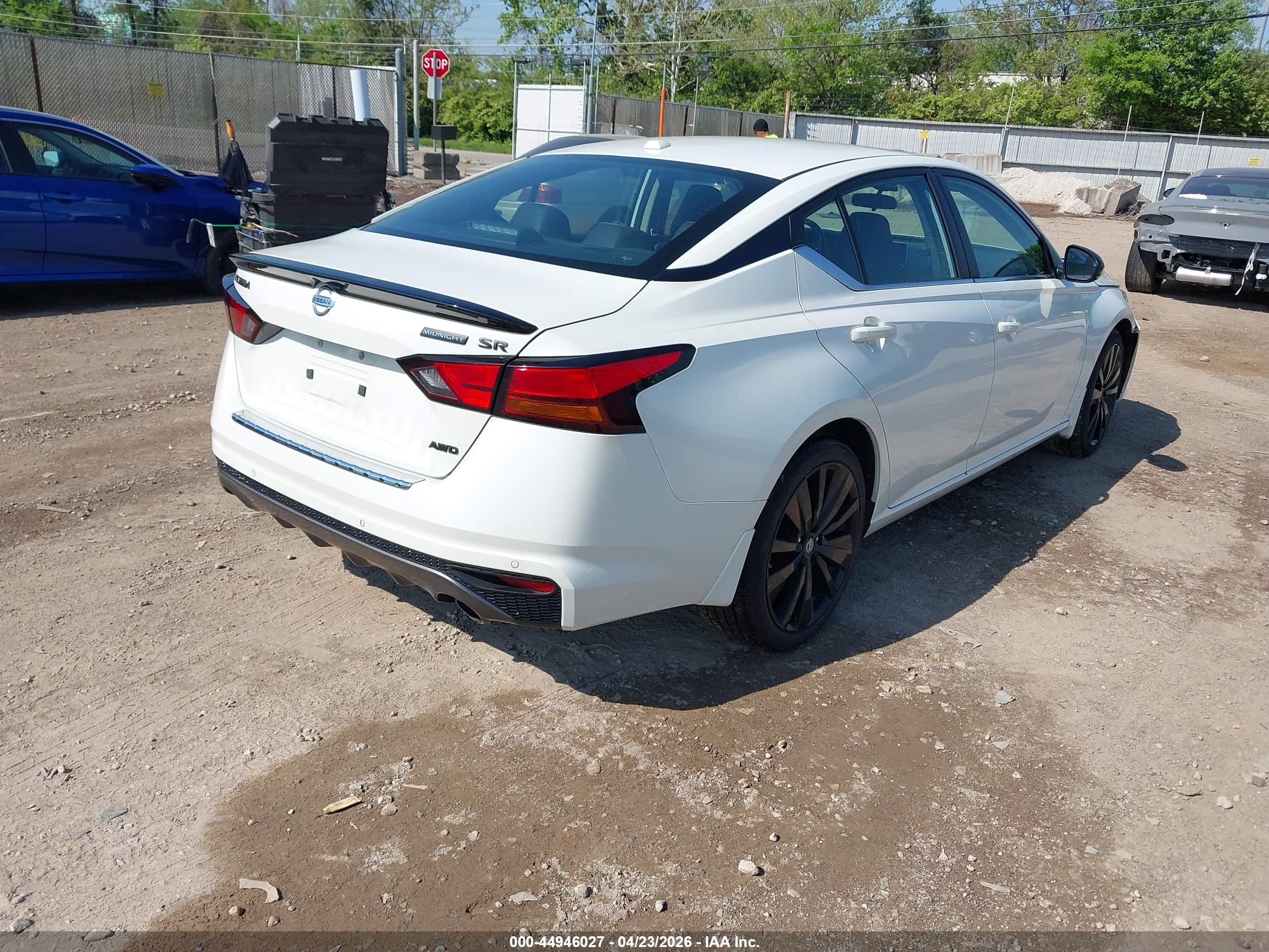 NISSAN ALTIMA image 4