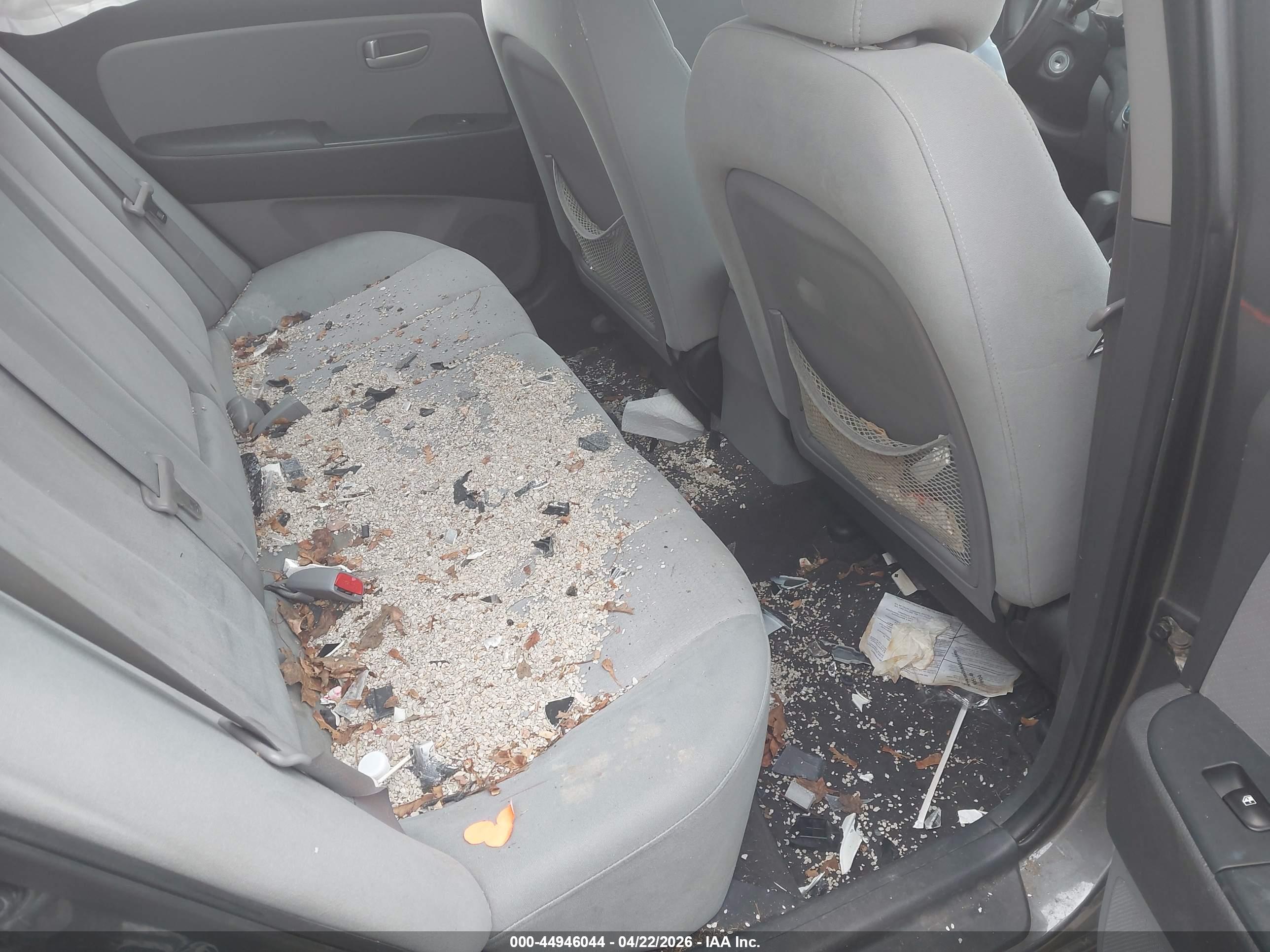 HYUNDAI ELANTRA image 8