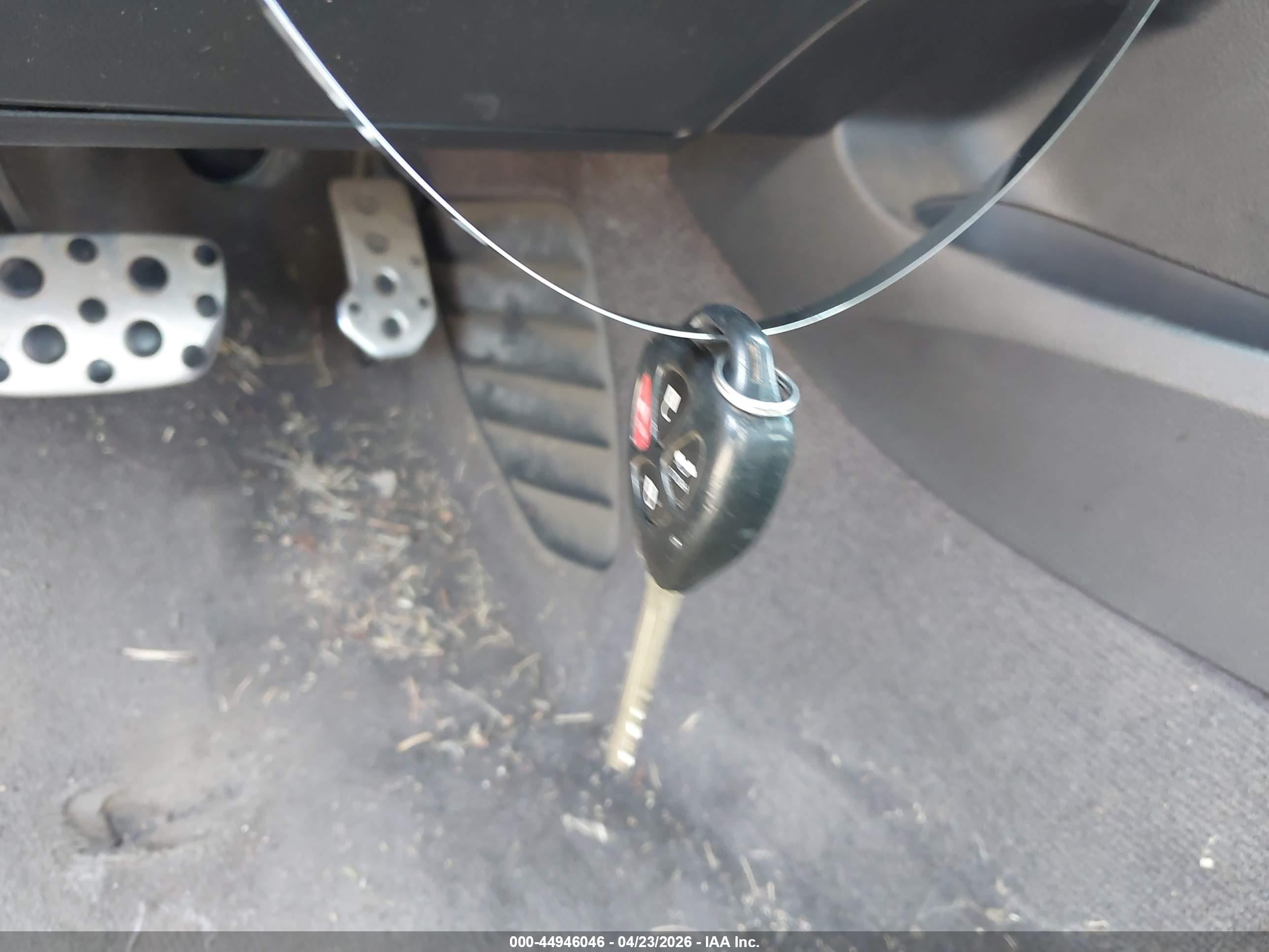 TOYOTA CAMRY image 11