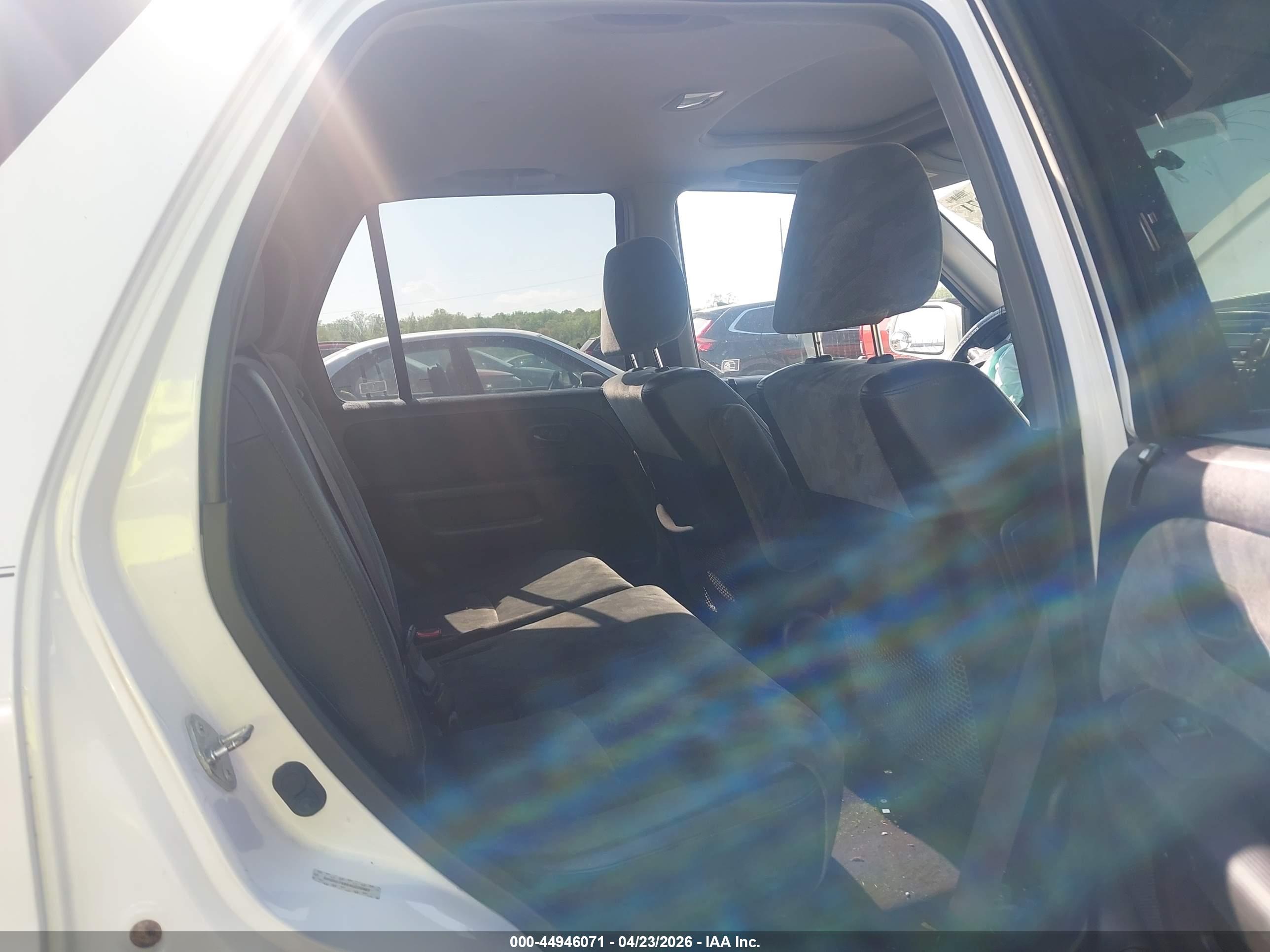 HONDA CR-V image 8