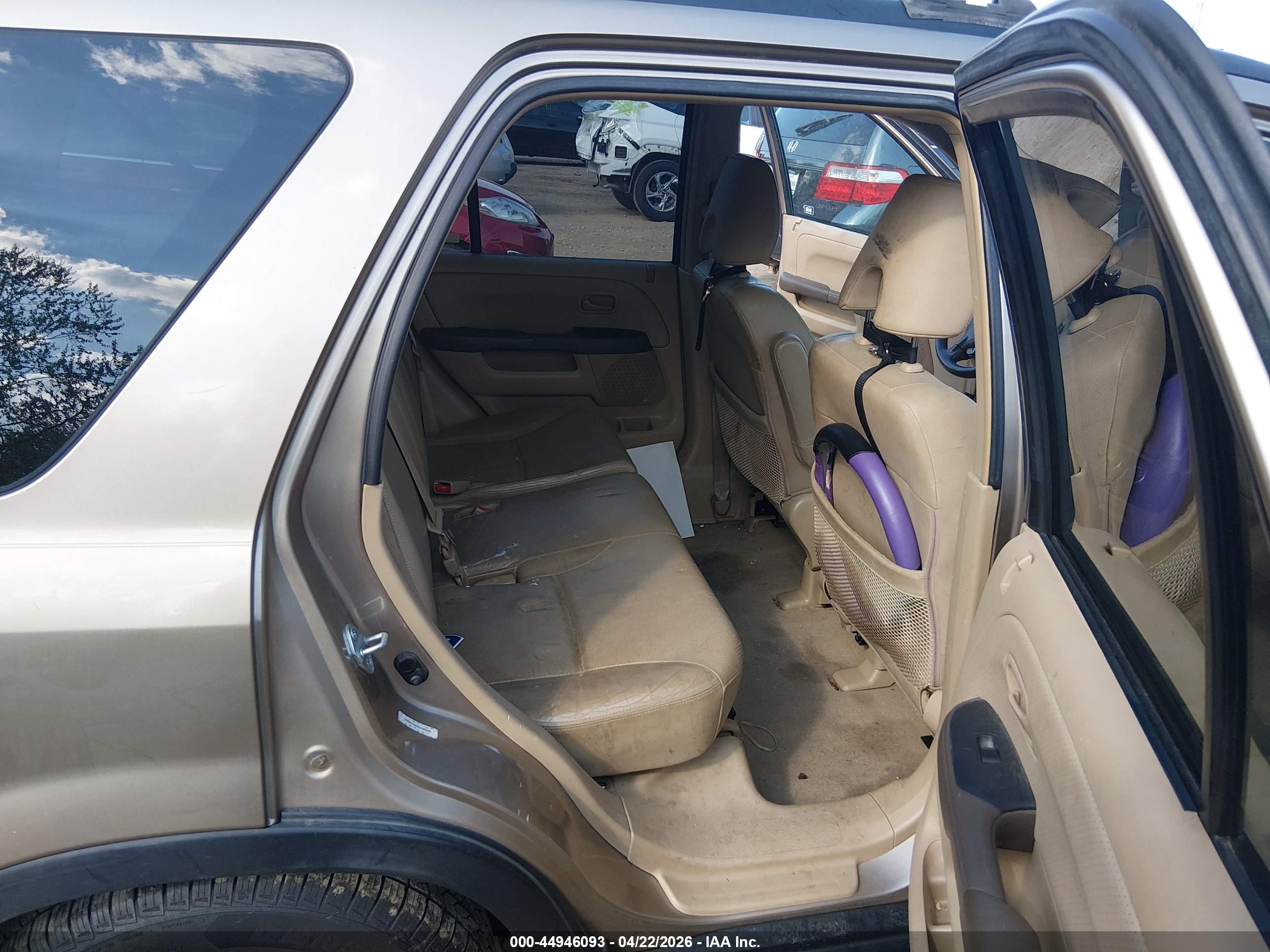 HONDA CR-V image 8