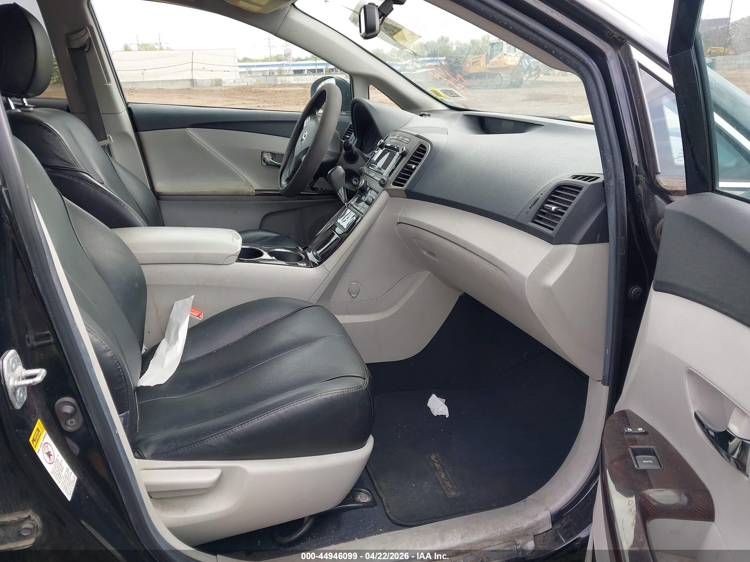 TOYOTA VENZA image 5