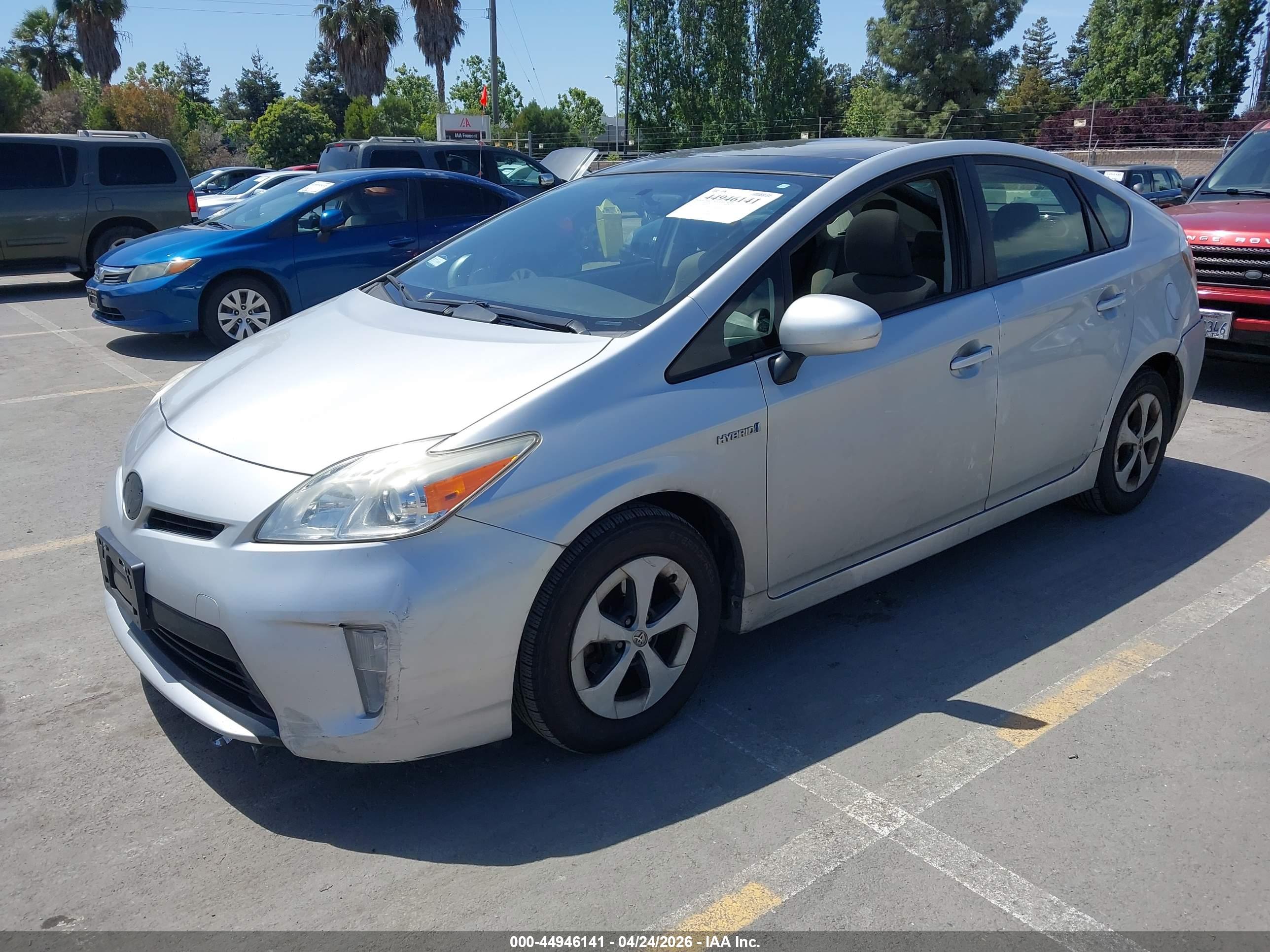 TOYOTA PRIUS image 2