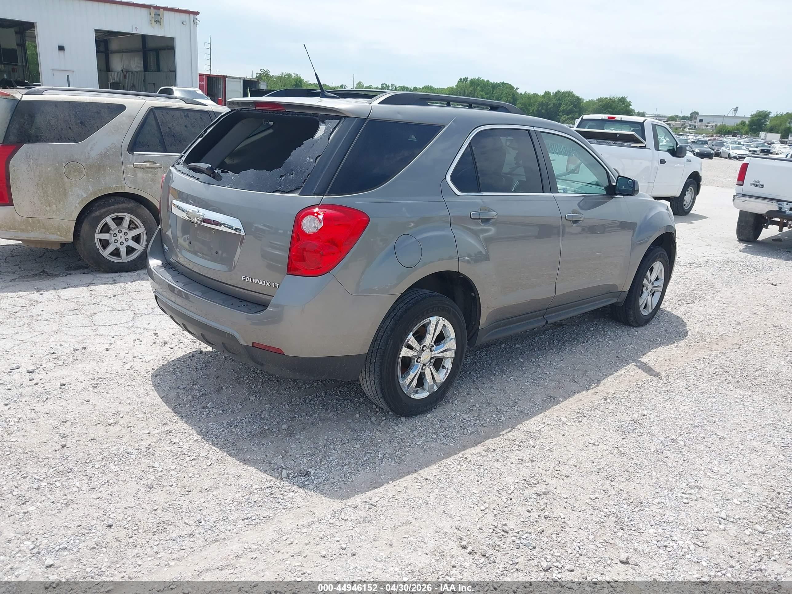 CHEVROLET EQUINOX image 4