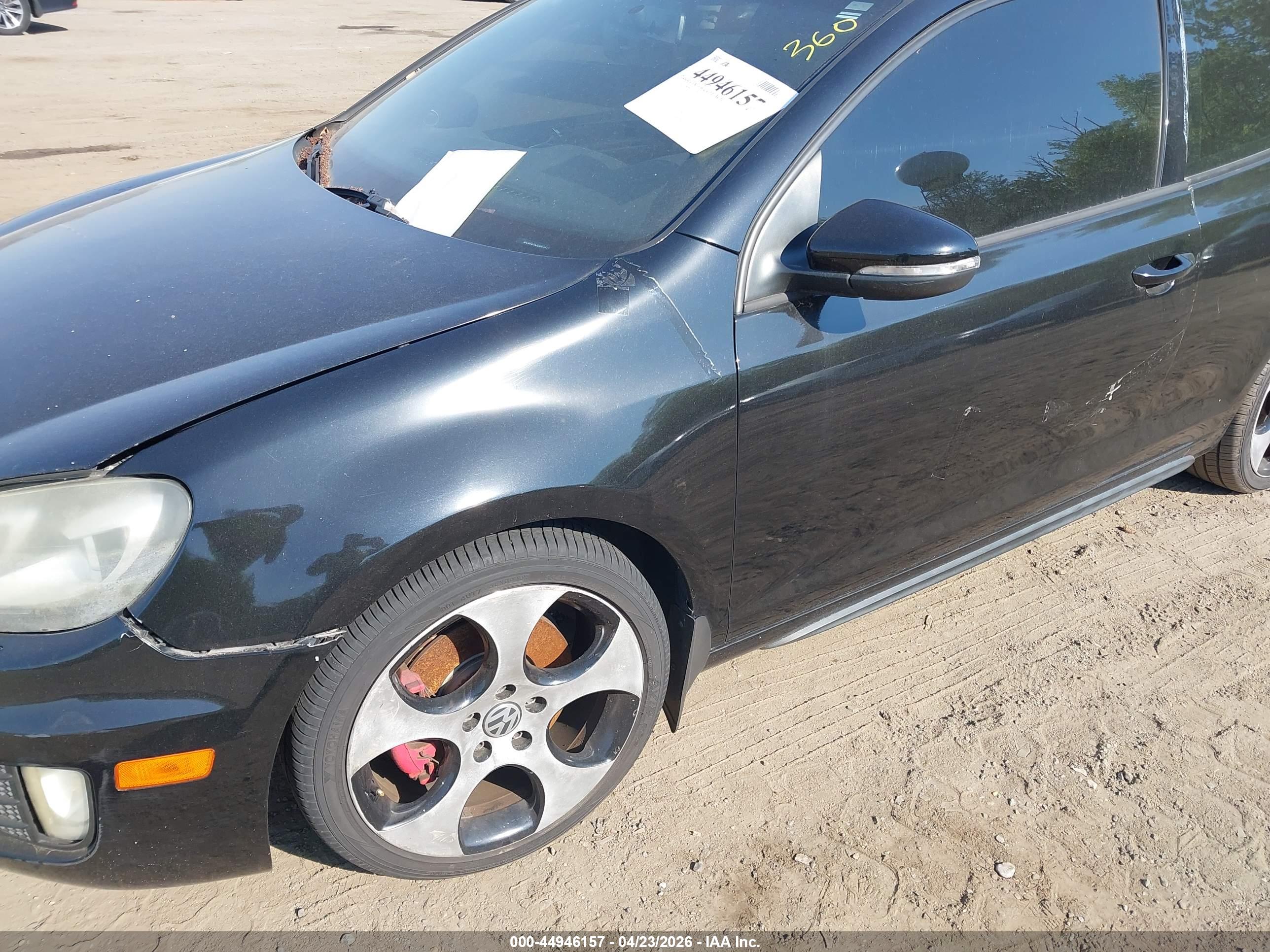 VOLKSWAGEN GTI image 6