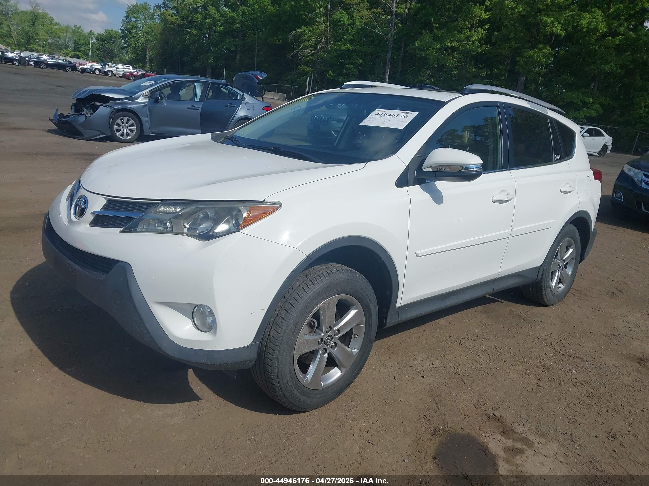 TOYOTA RAV4 image 2