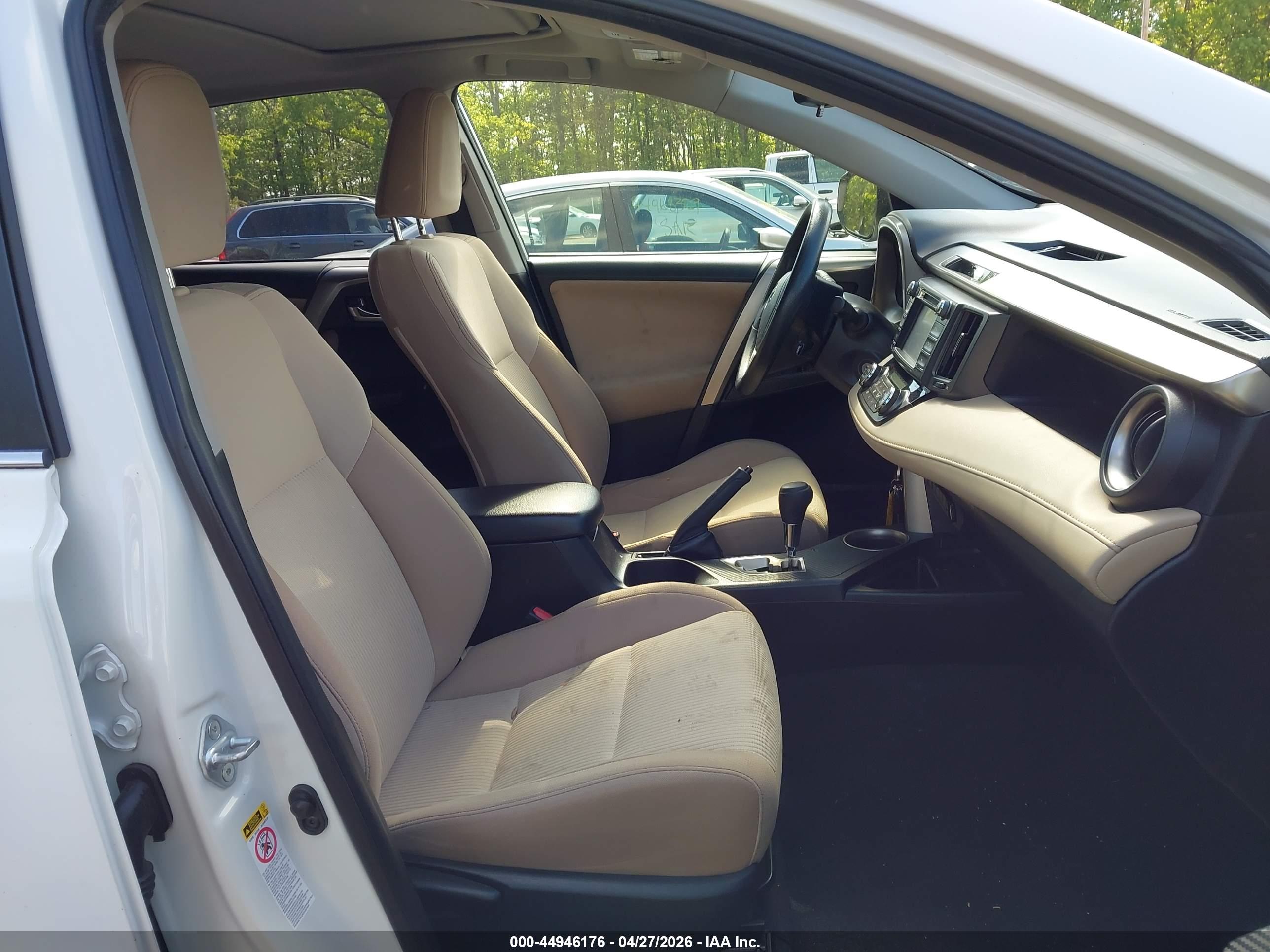 TOYOTA RAV4 image 5