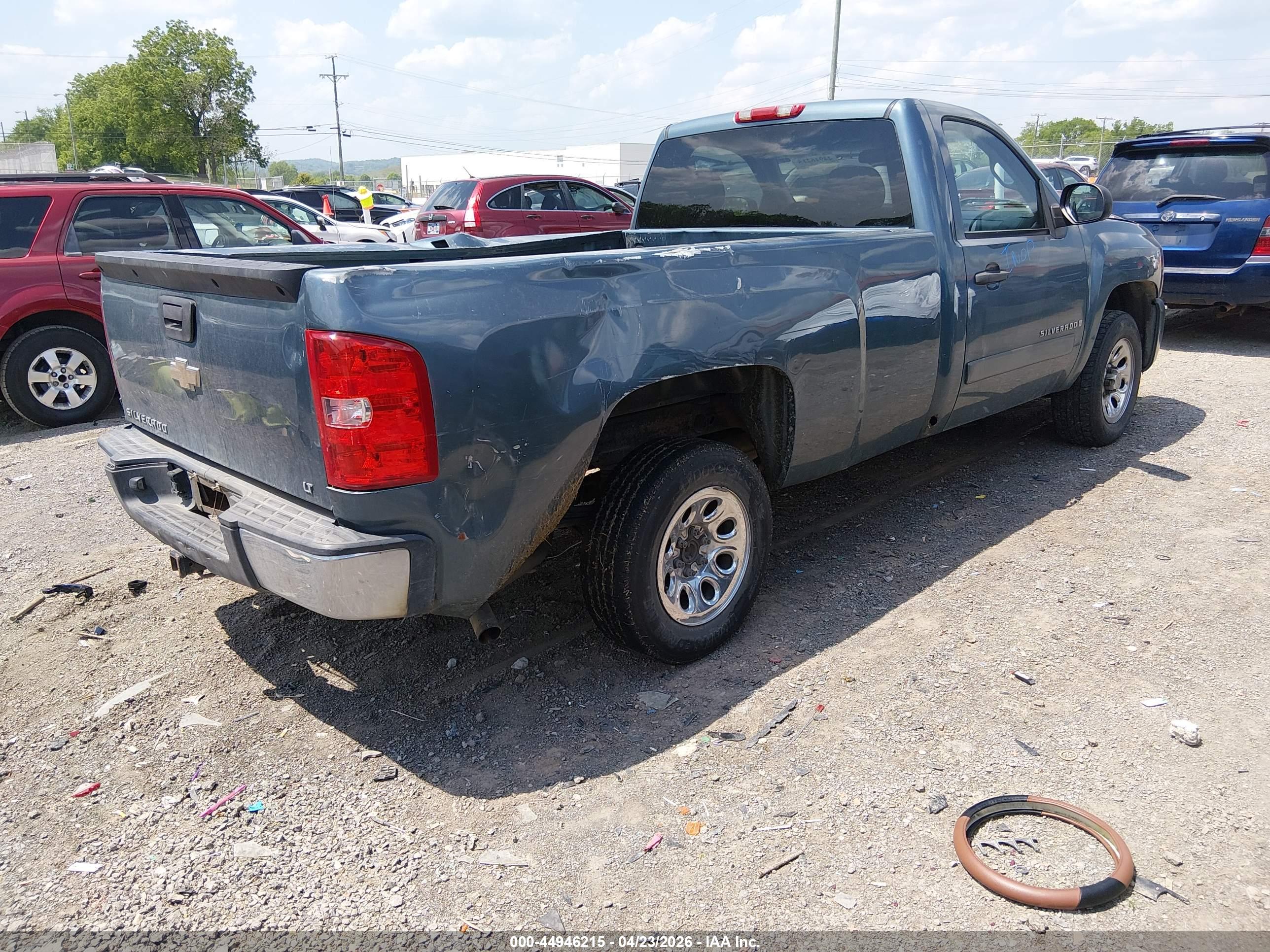 CHEVROLET SILVERADO image 4