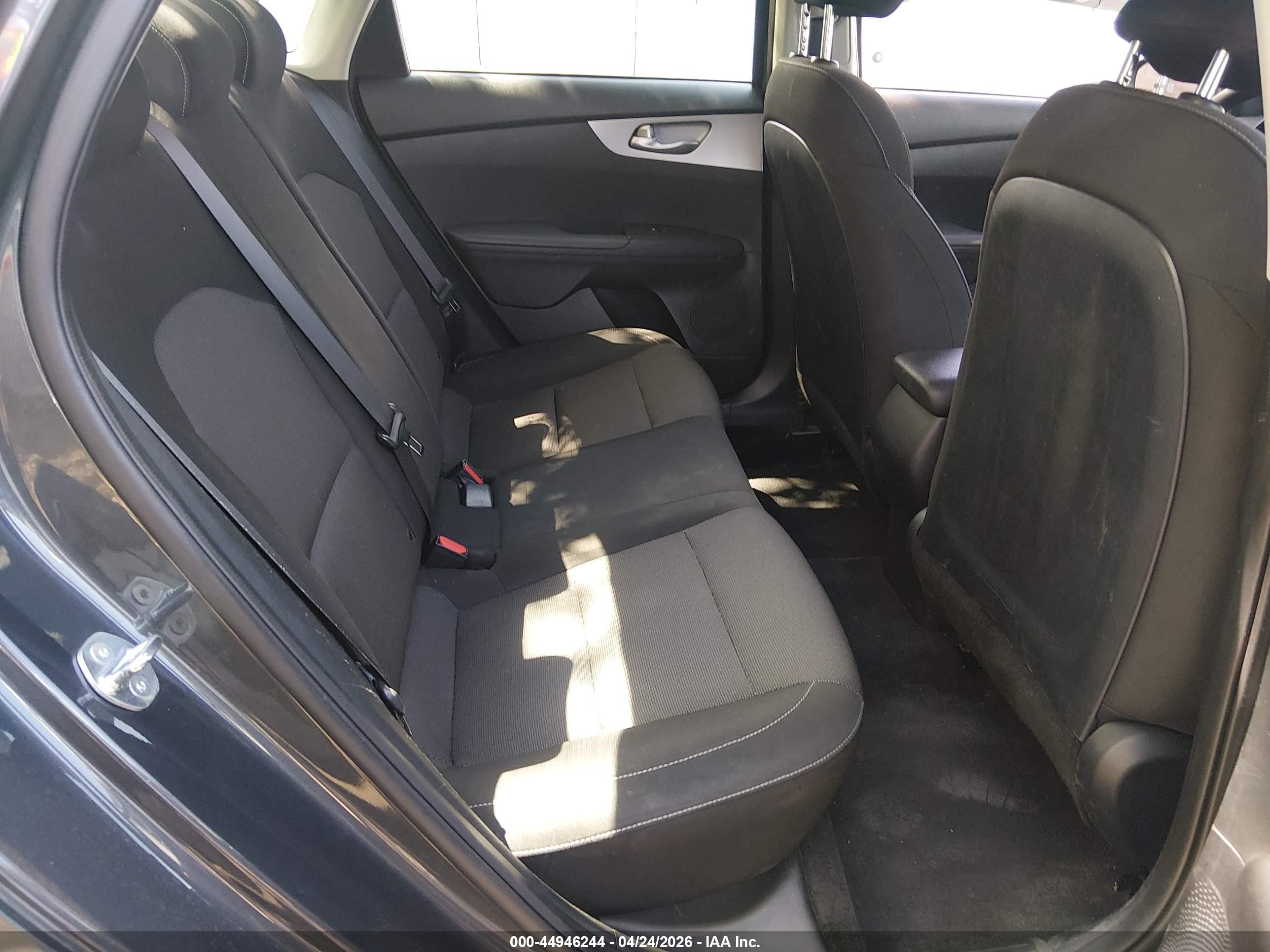 KIA FORTE image 8