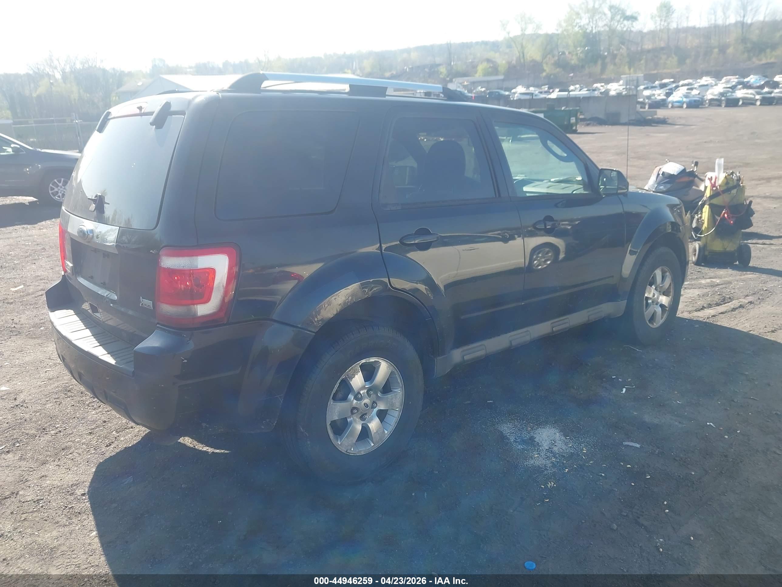 FORD ESCAPE image 4