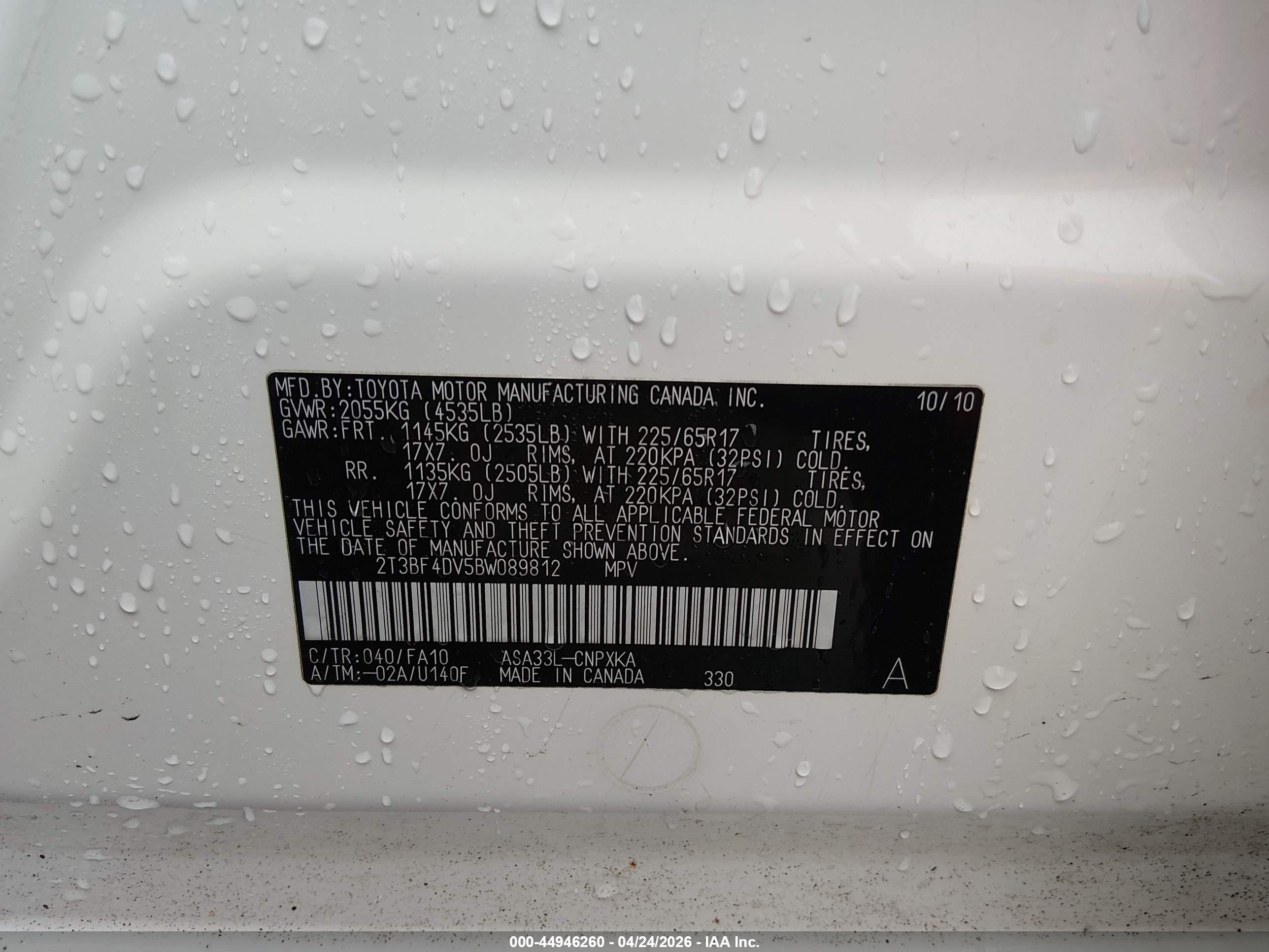 TOYOTA RAV4 image 9