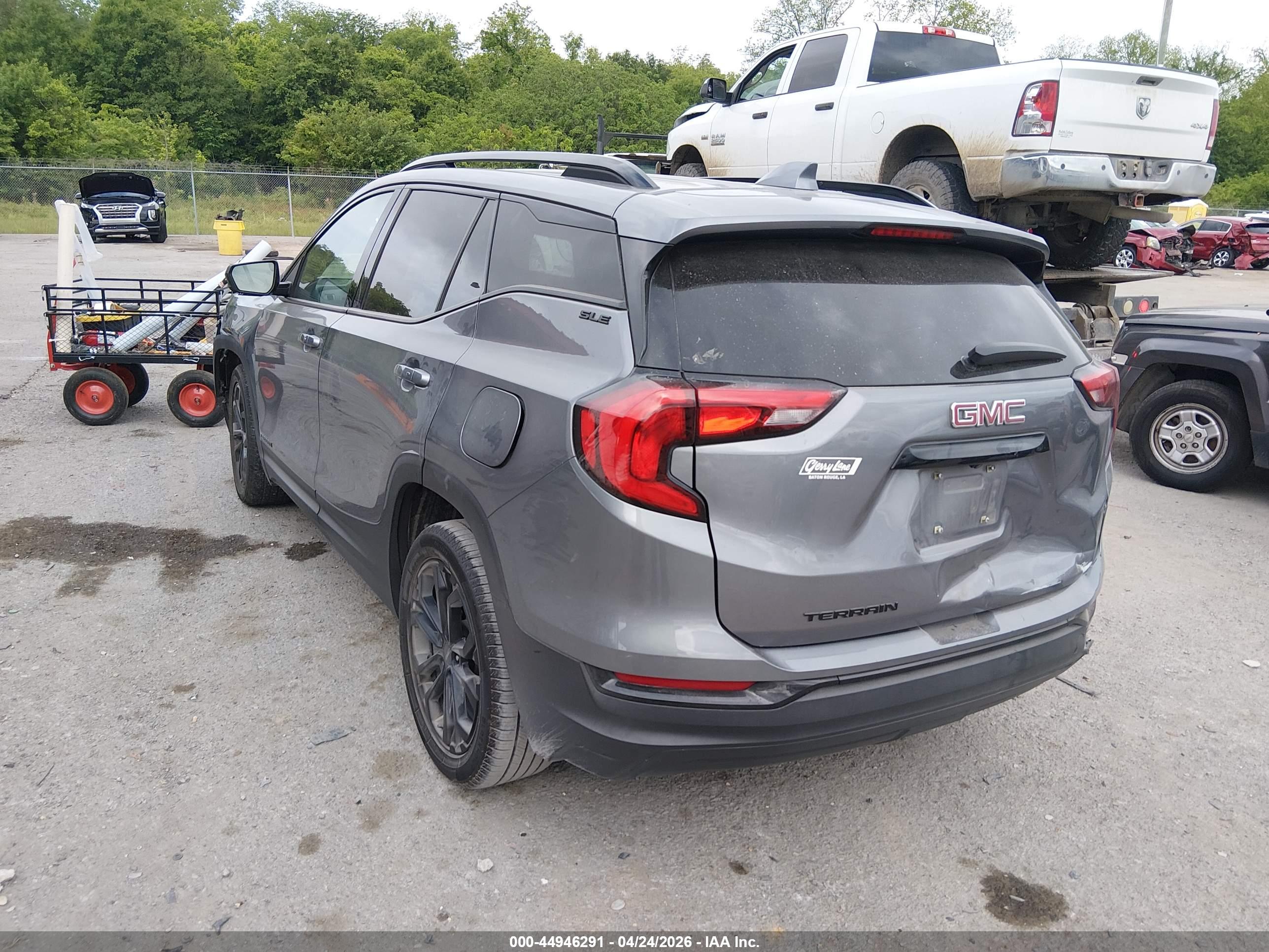 GMC TERRAIN image 3