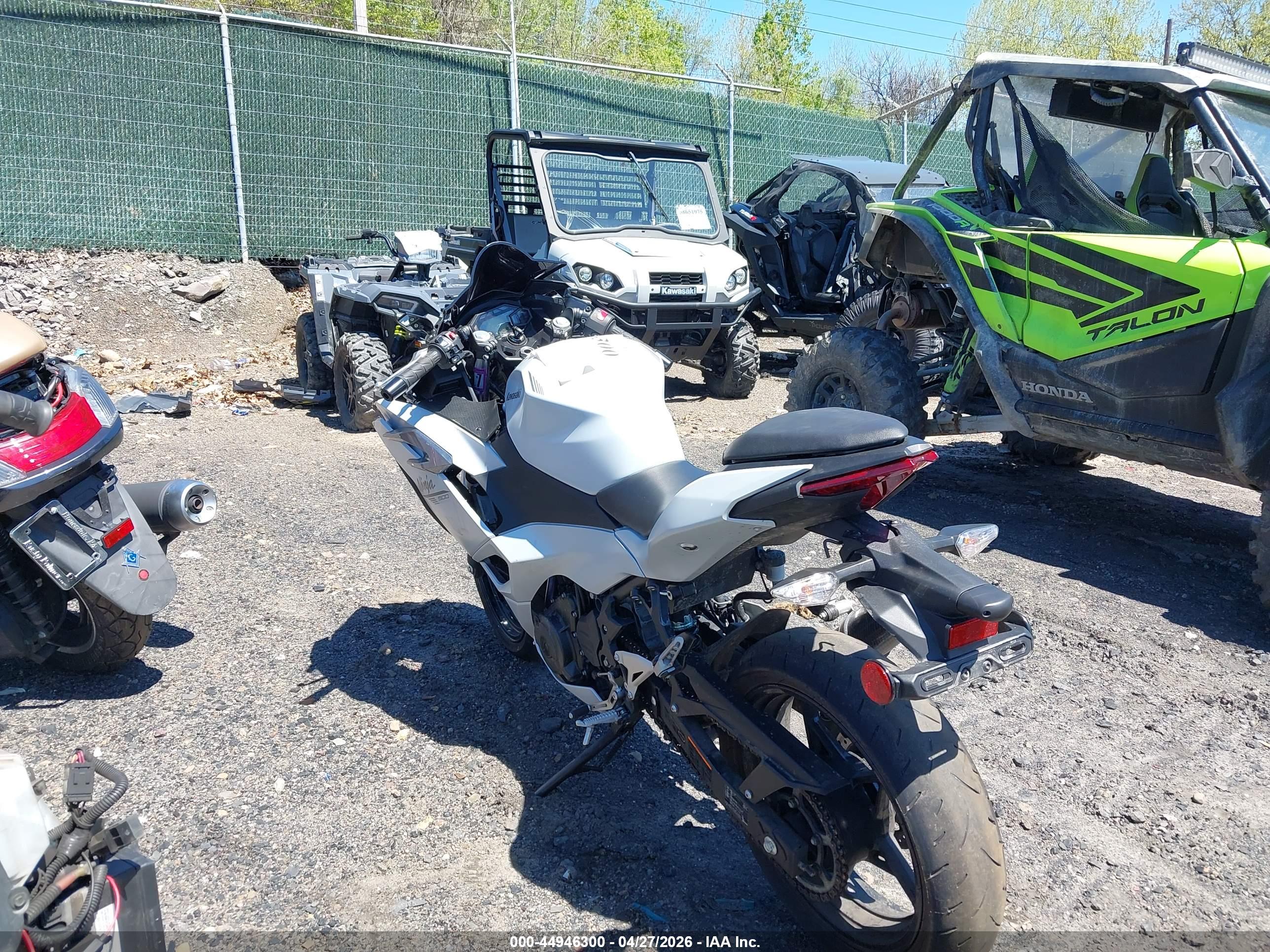 KAWASAKI EX500 image 3