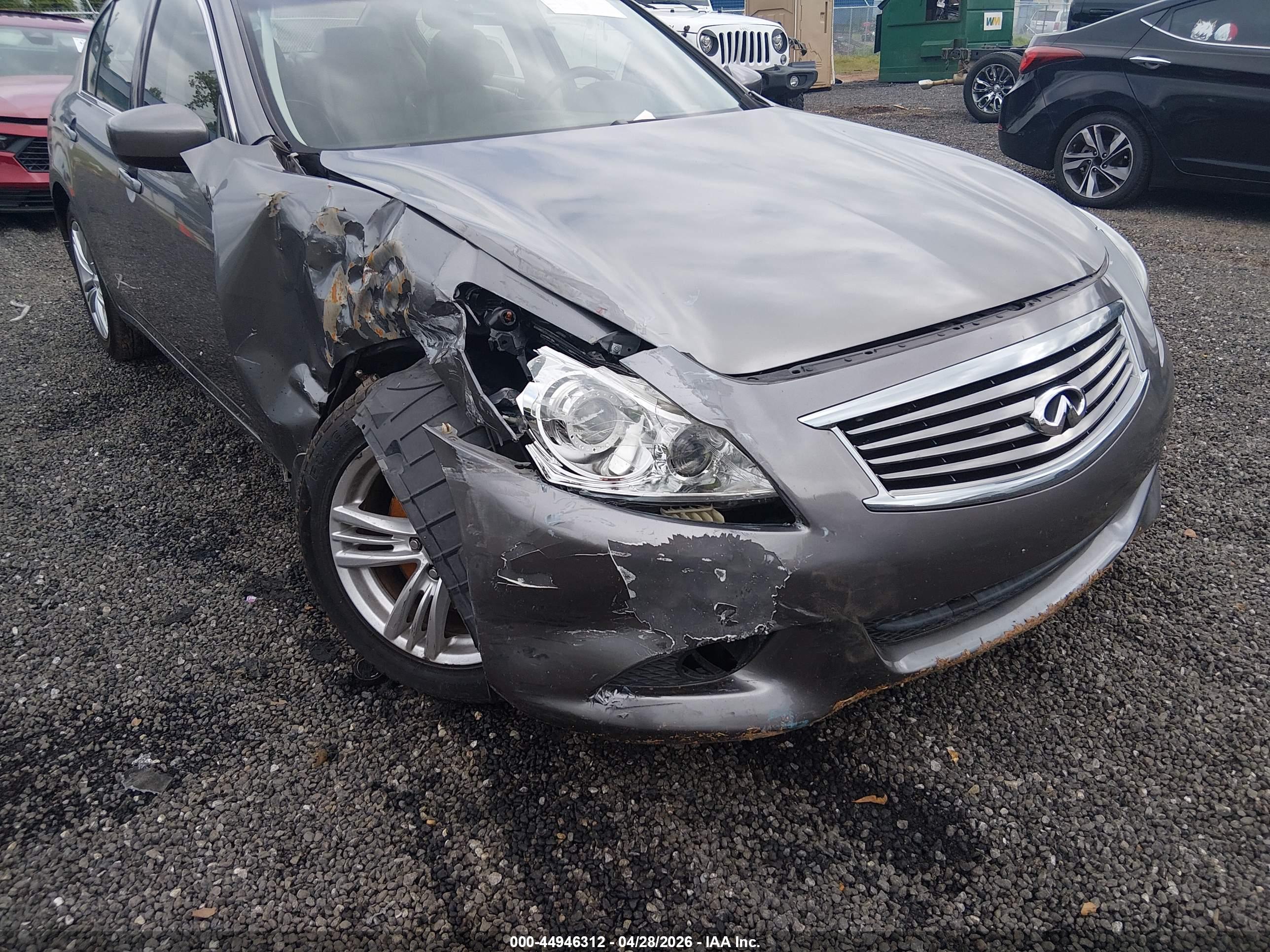 INFINITI G37X image 6