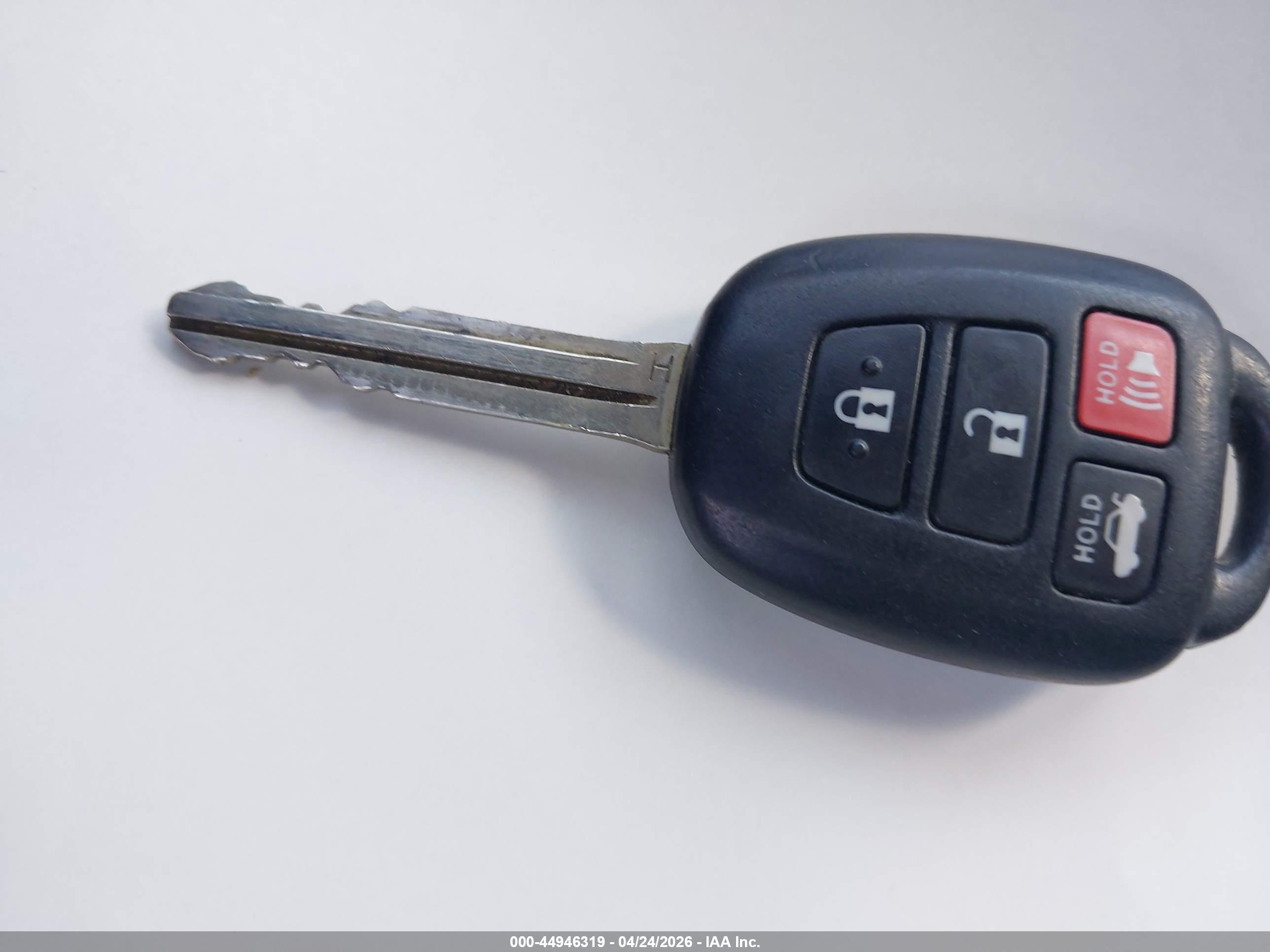 TOYOTA COROLLA image 11