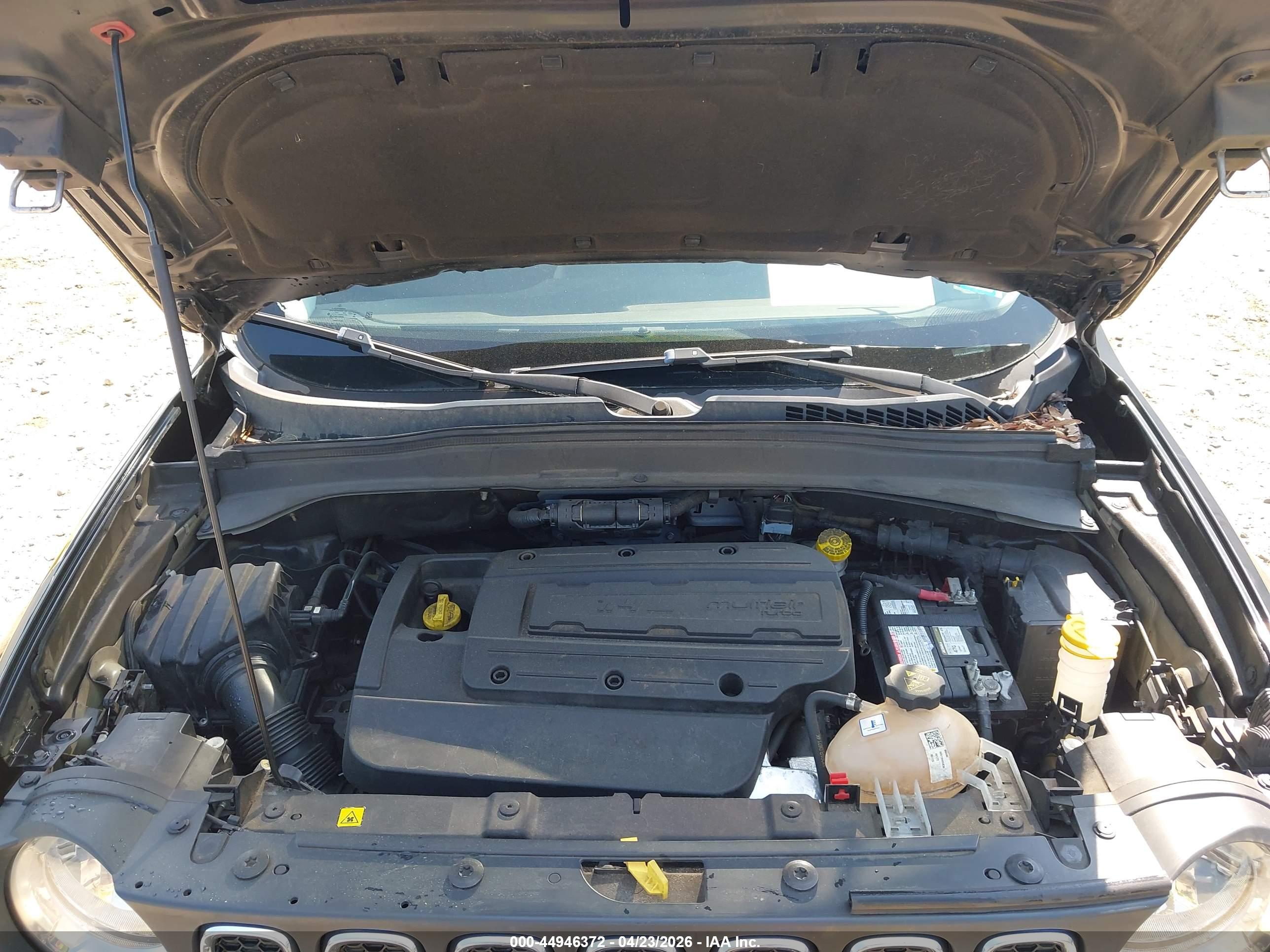 JEEP RENEGADE image 10