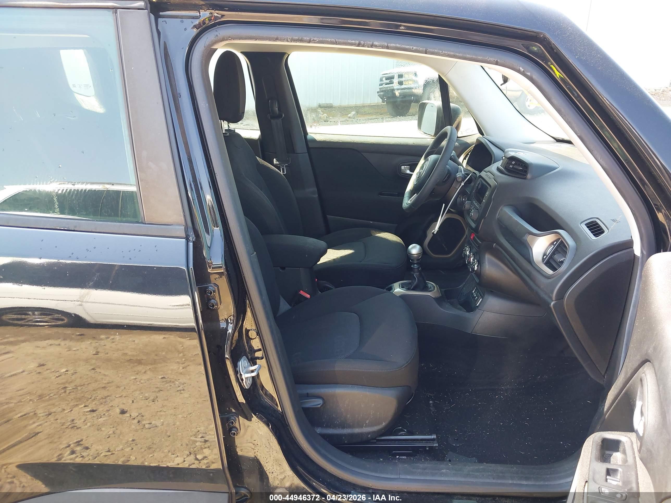 JEEP RENEGADE image 5
