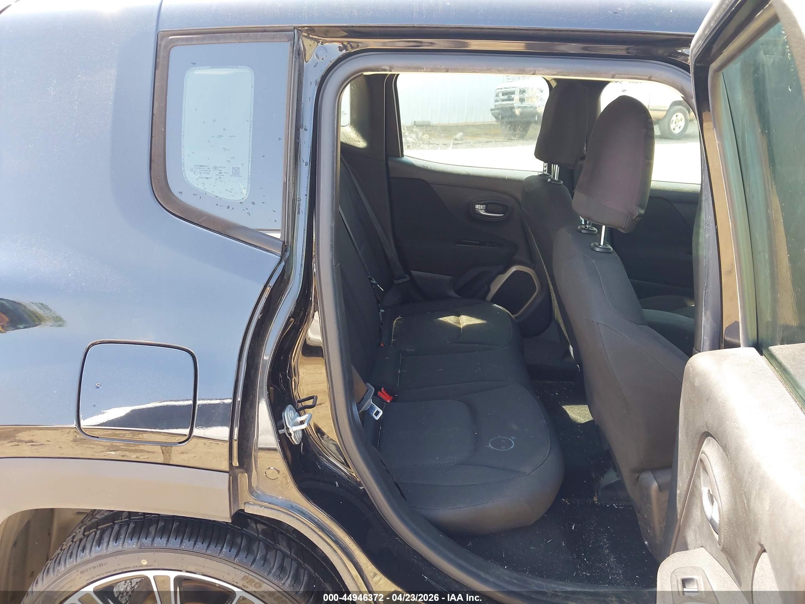 JEEP RENEGADE image 8