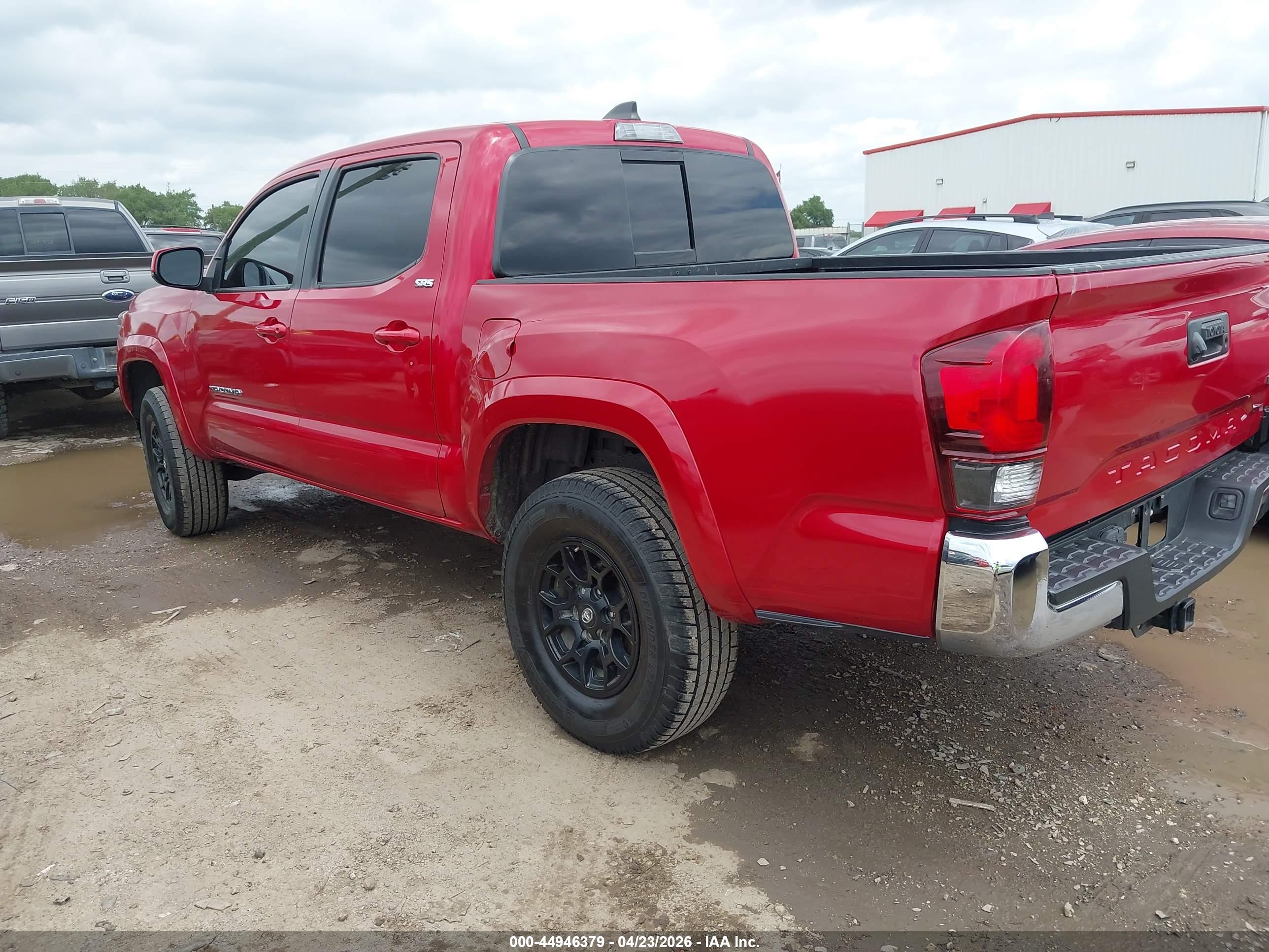 TOYOTA TACOMA image 3