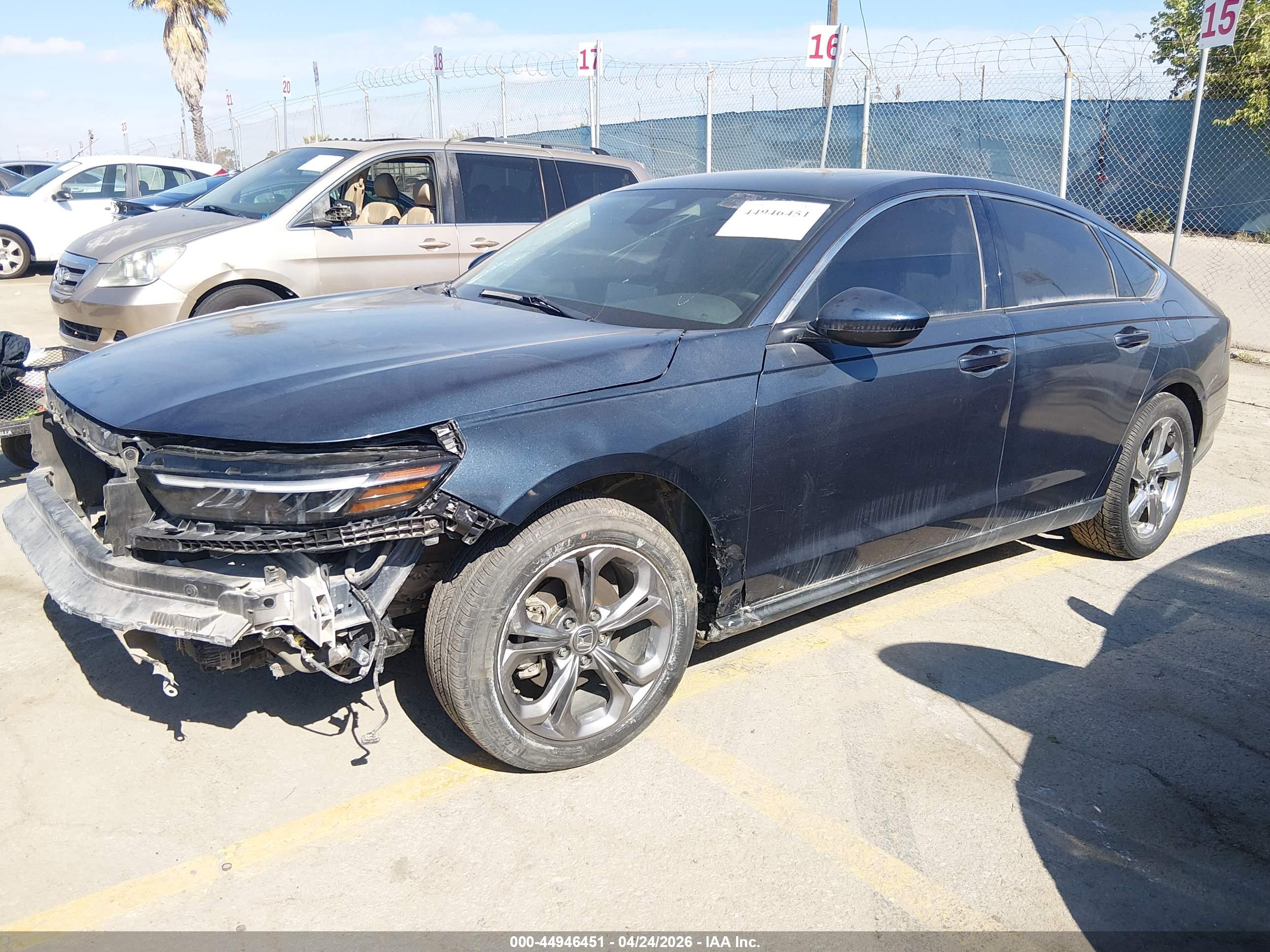 HONDA ACCORD image 2