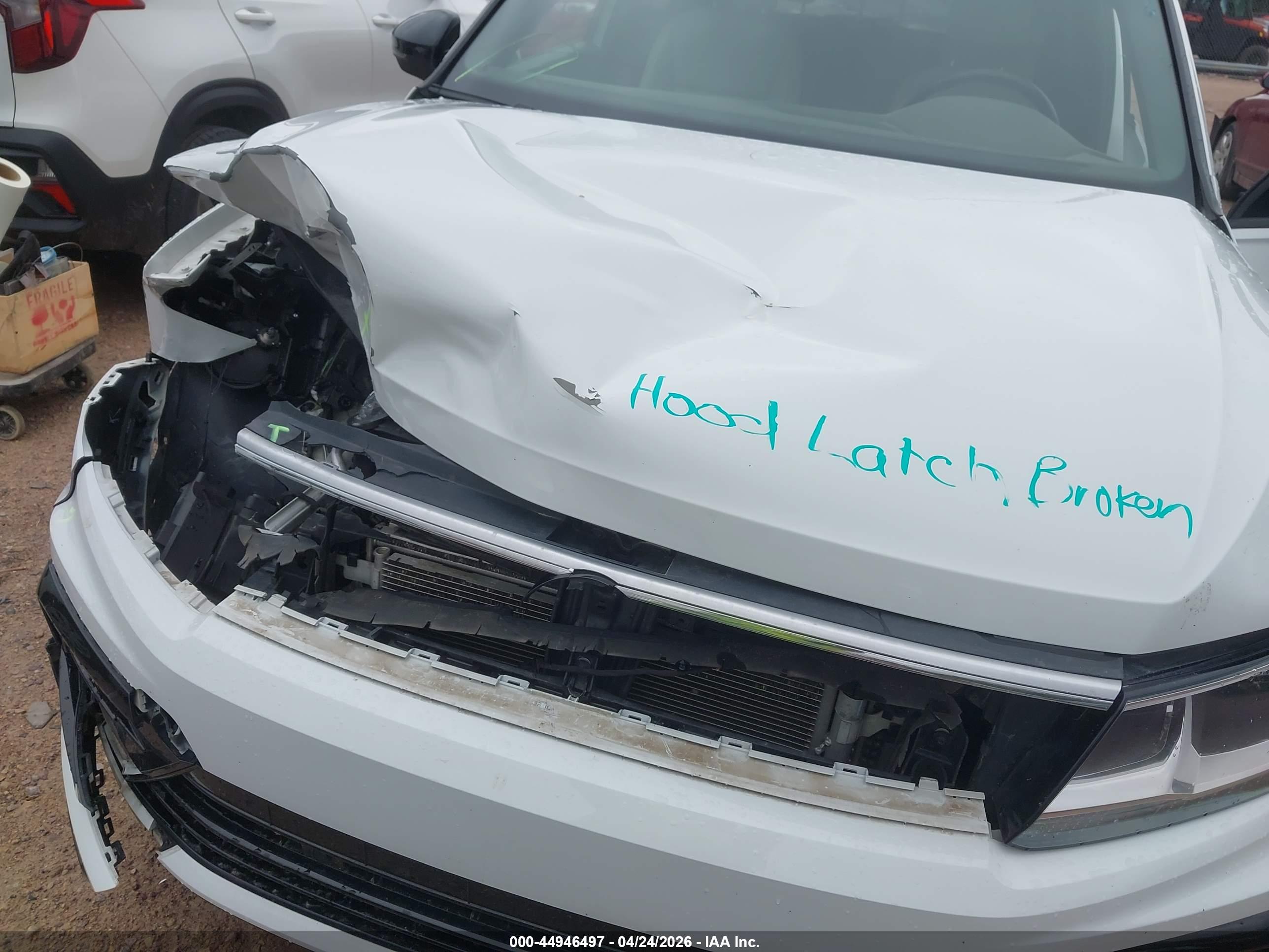 VOLKSWAGEN TIGUAN image 6
