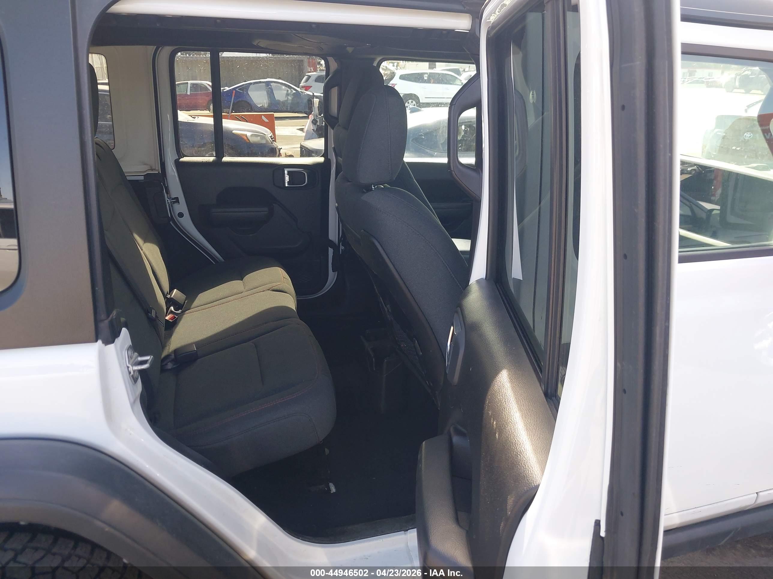 JEEP WRANGLER image 8