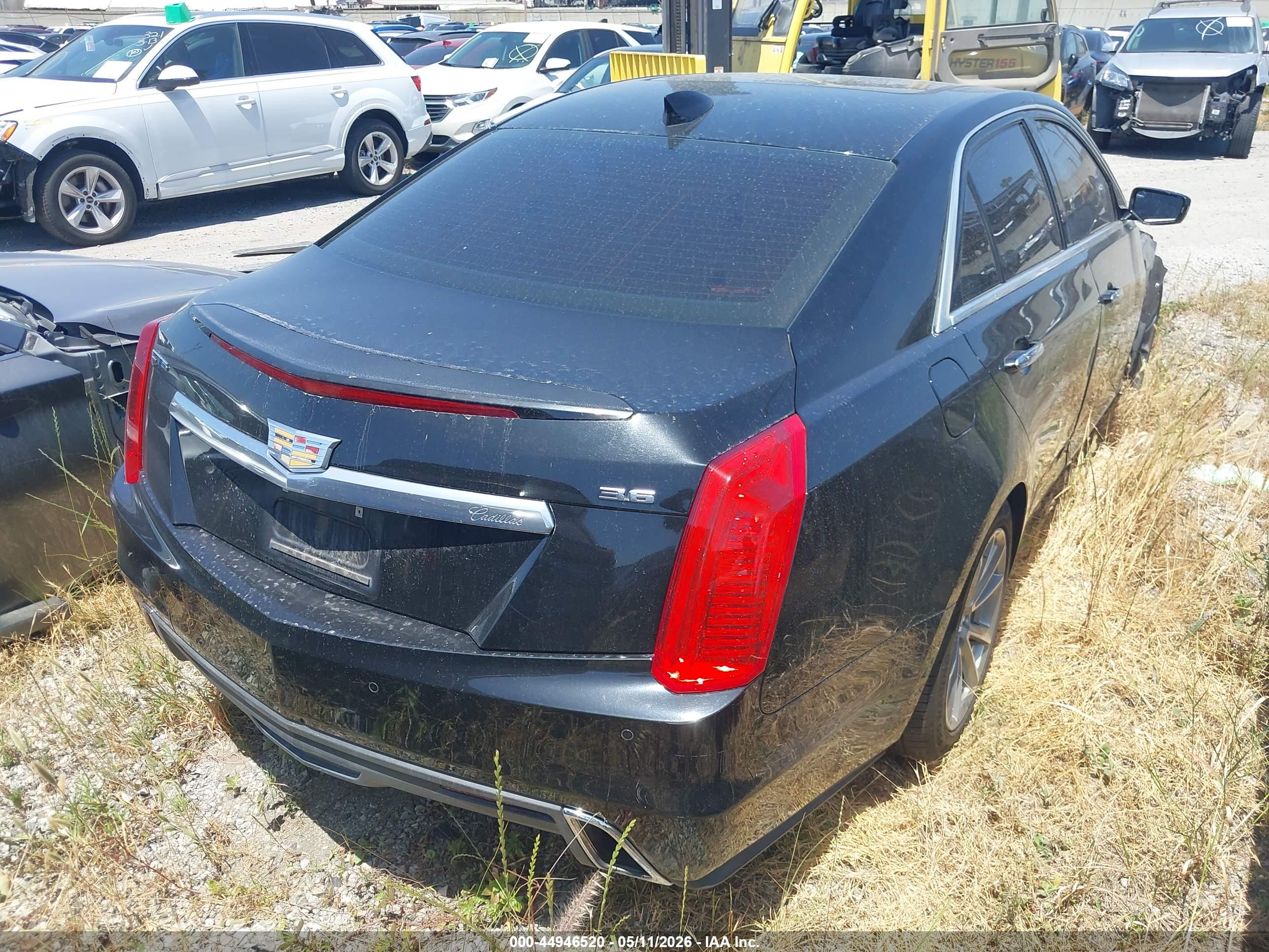 CADILLAC CTS image 4