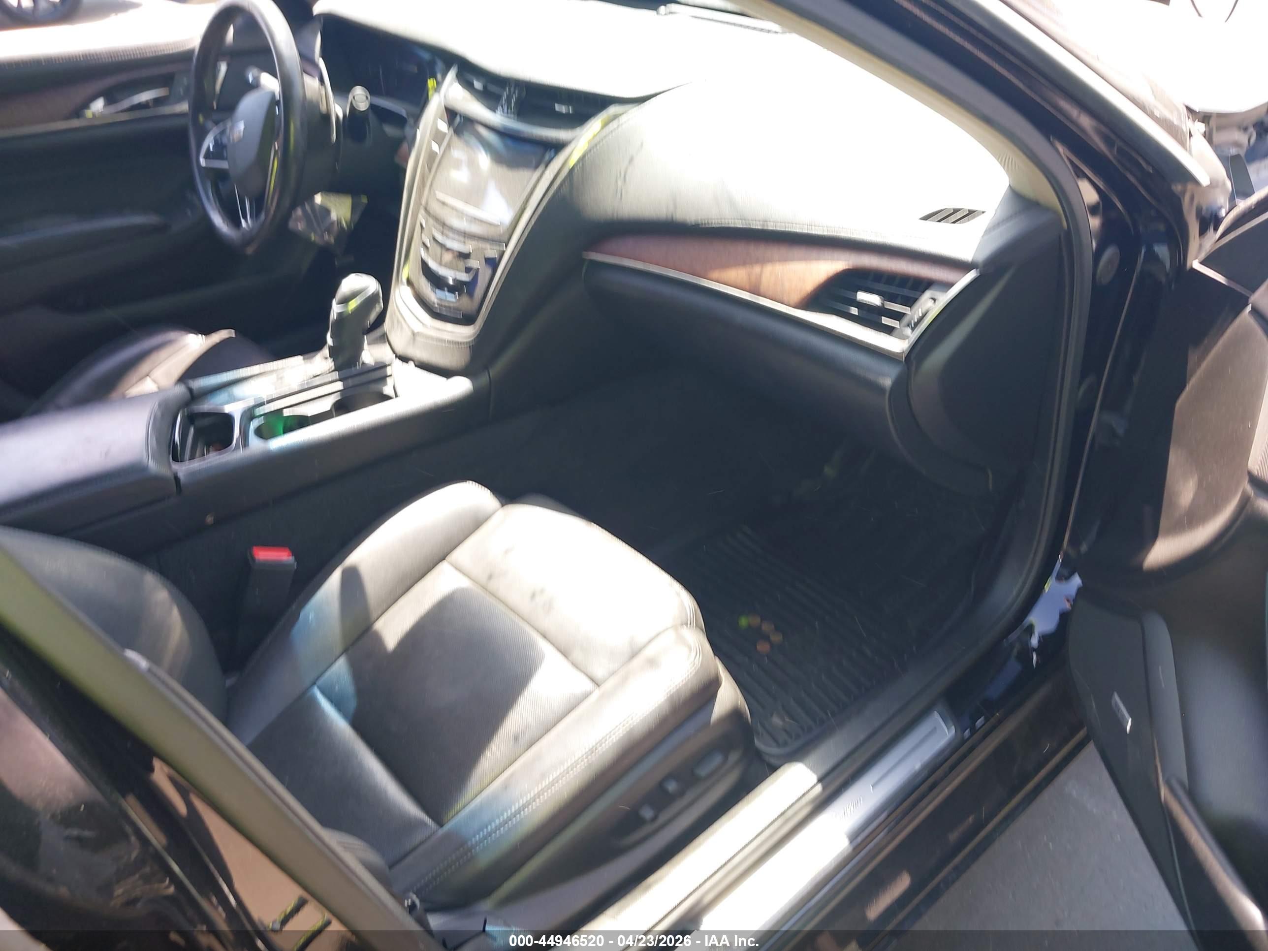 CADILLAC CTS image 5