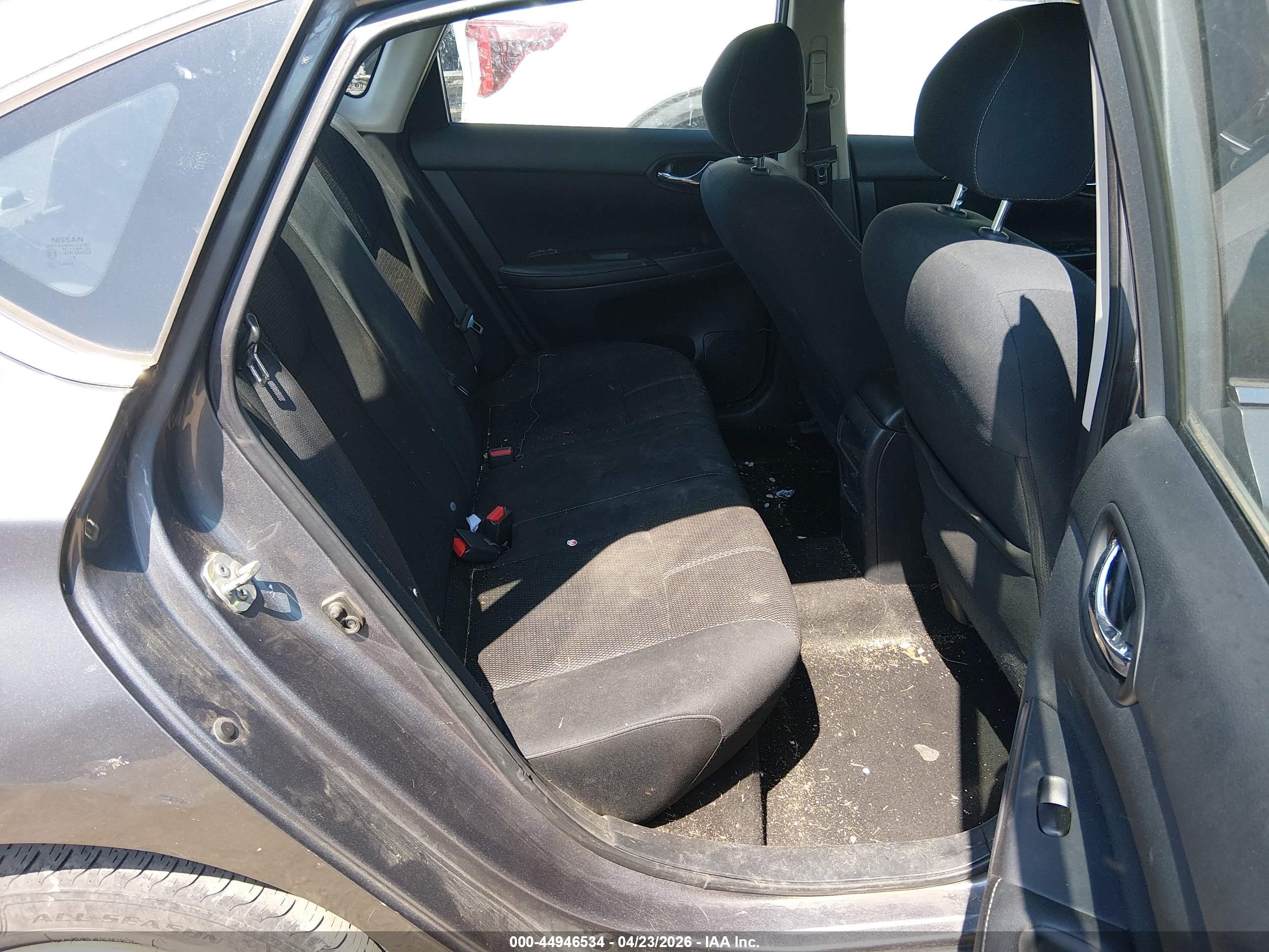 NISSAN SENTRA image 8