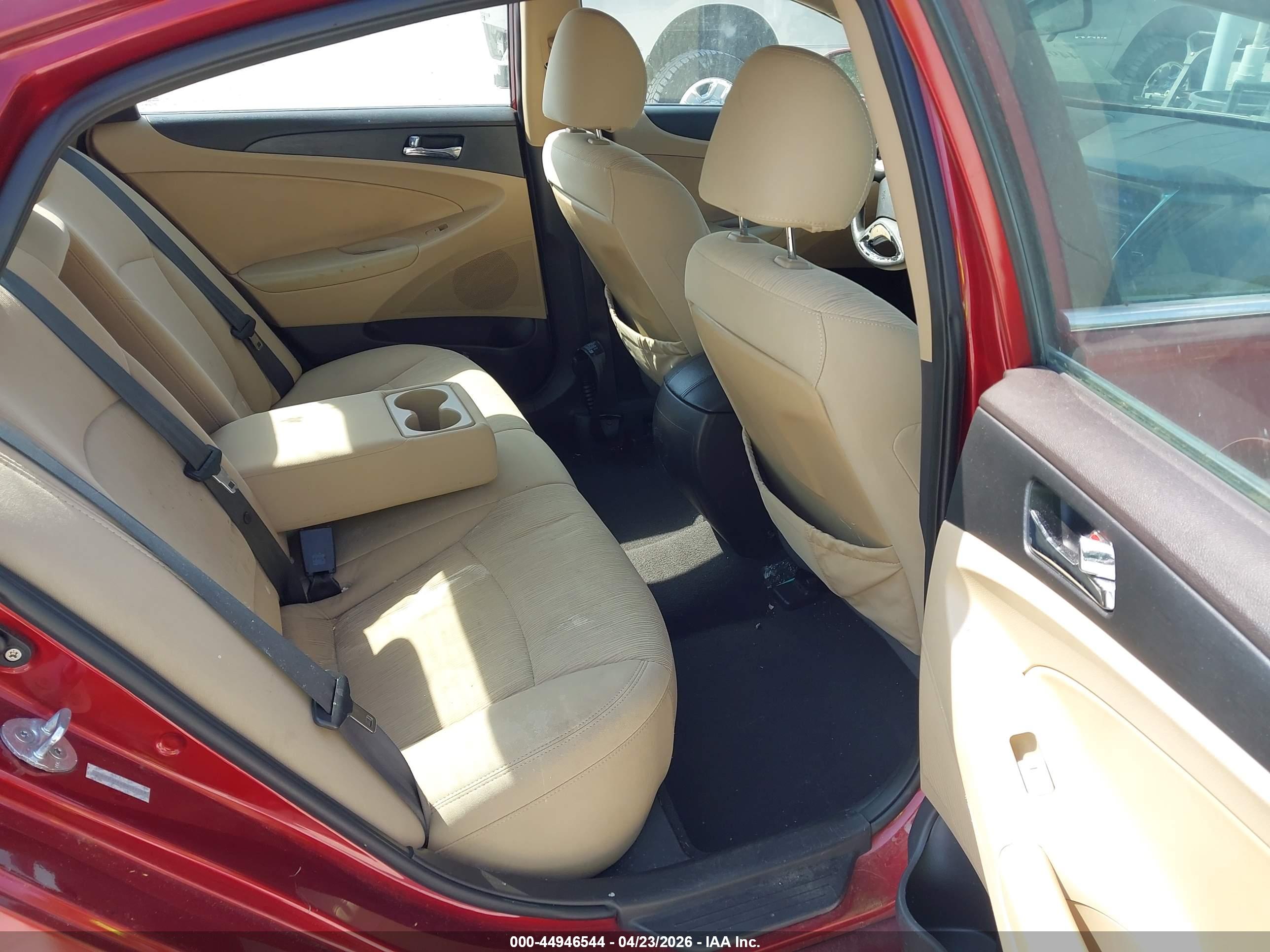 HYUNDAI SONATA image 8