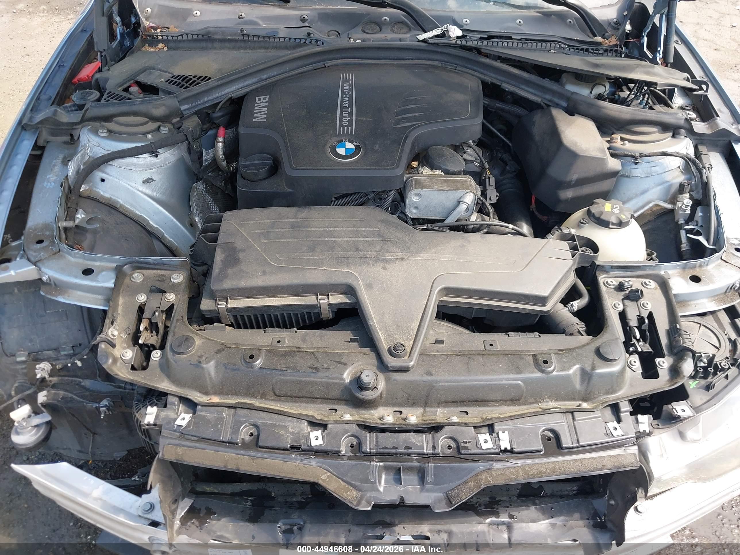BMW 320I image 10