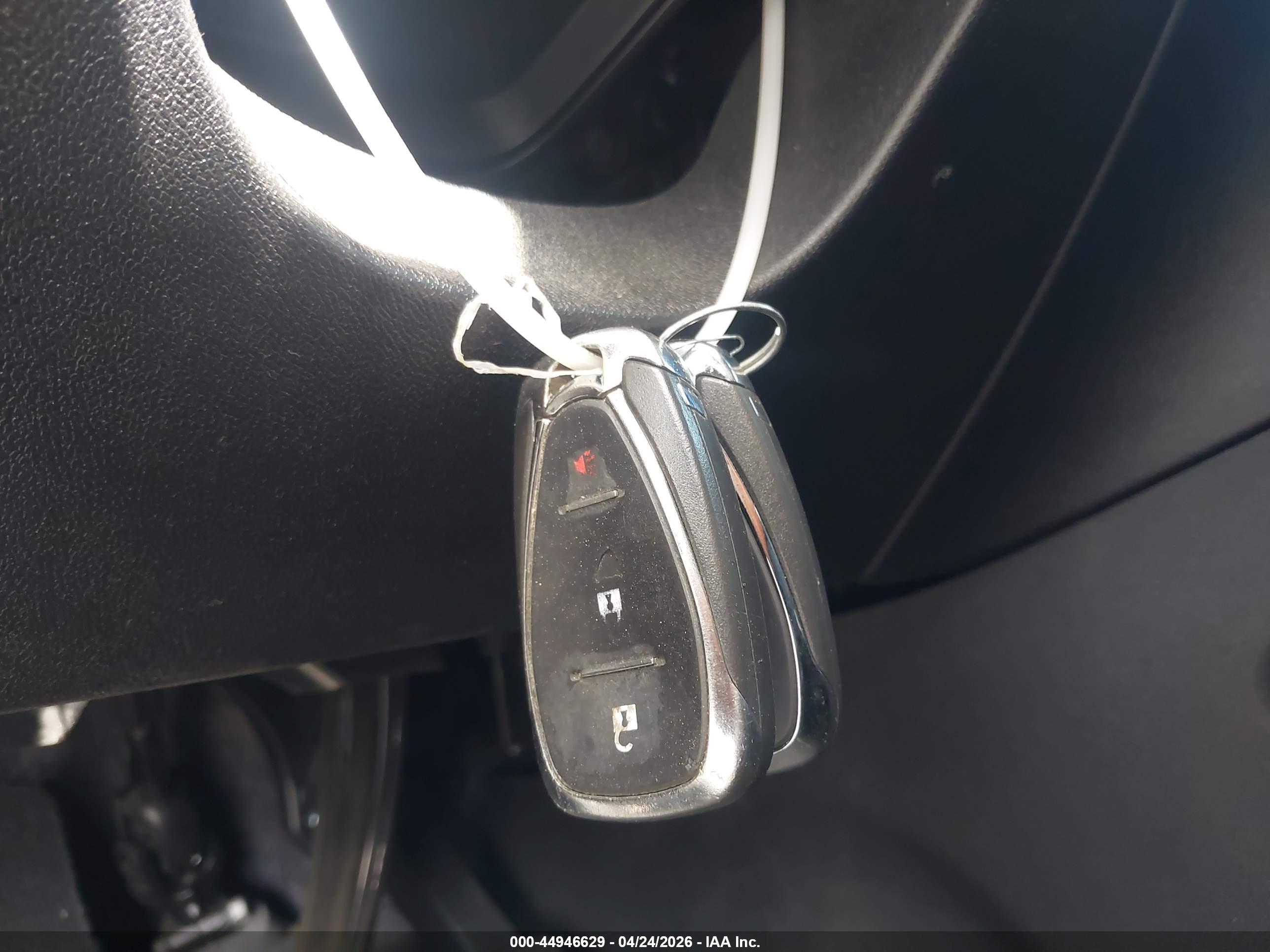 CHEVROLET EQUINOX image 11