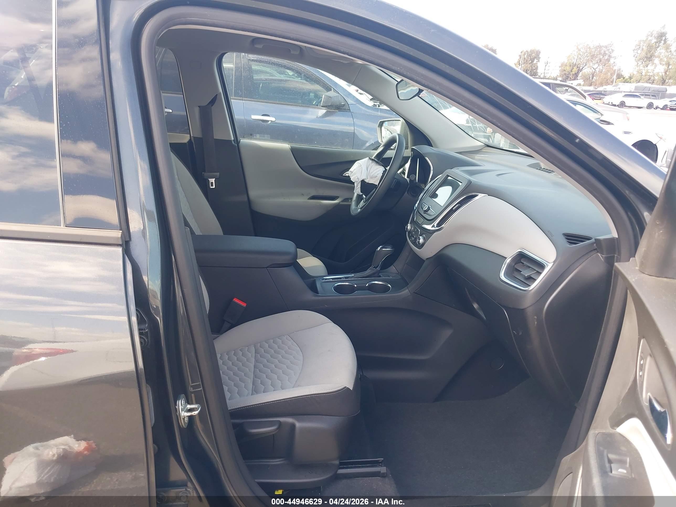 CHEVROLET EQUINOX image 5