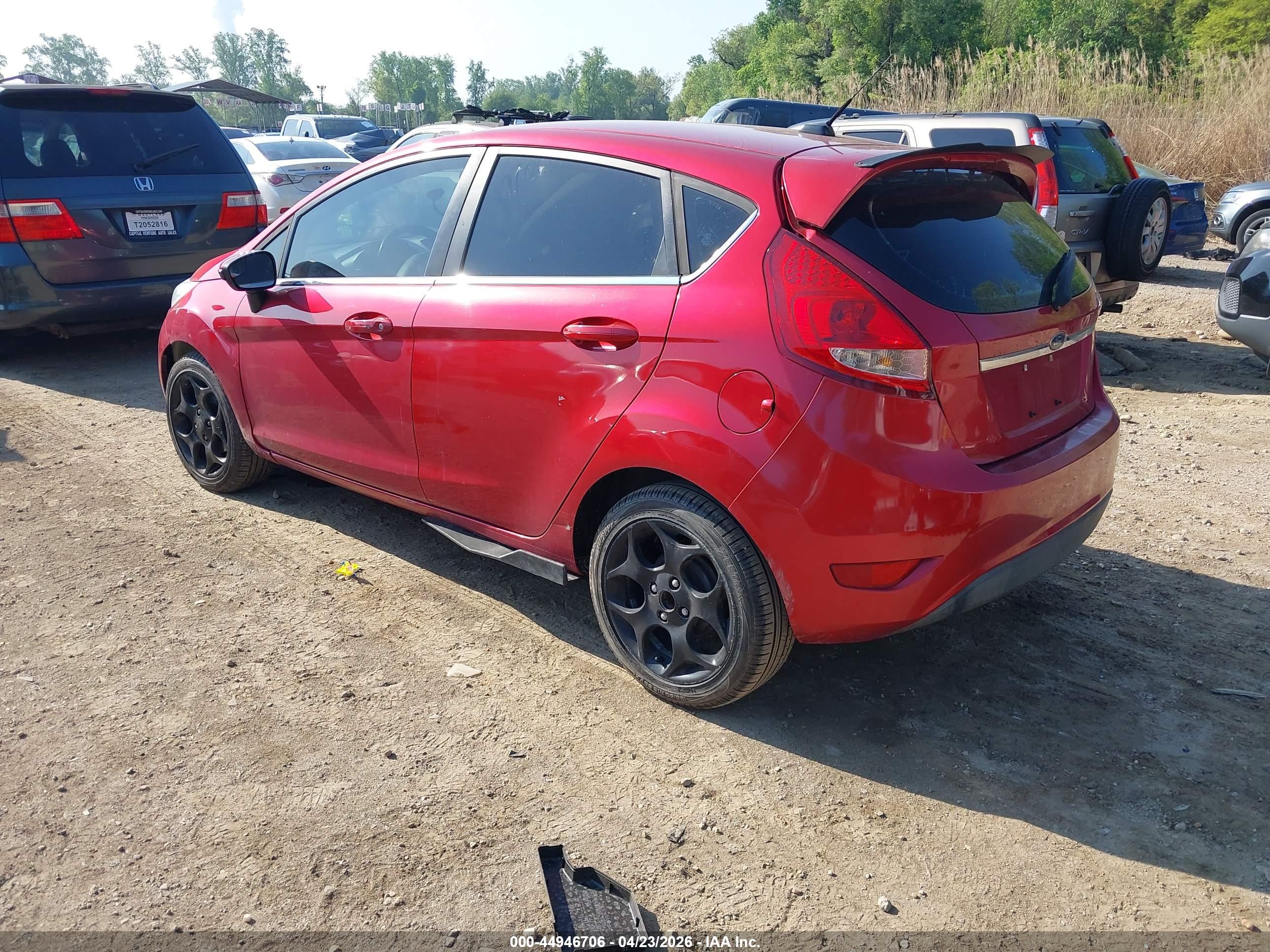 FORD FIESTA image 3