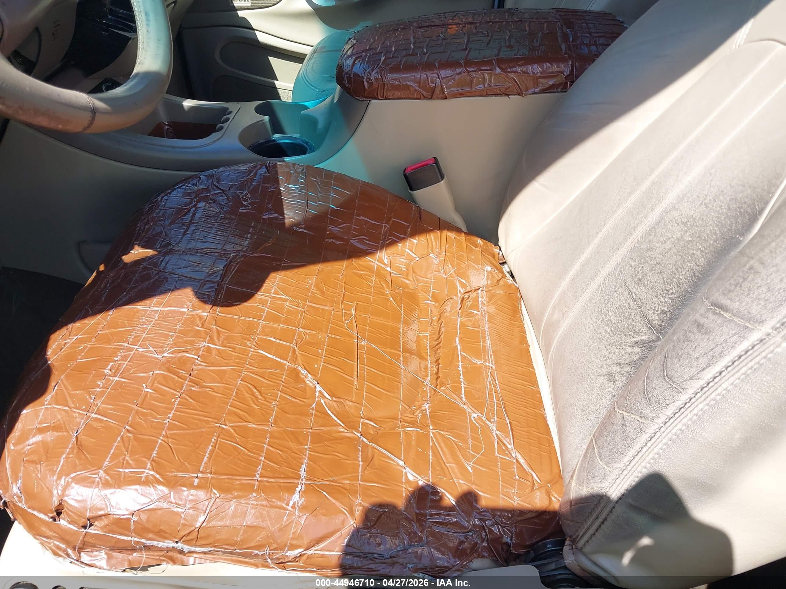 FORD EXPEDITION image 6